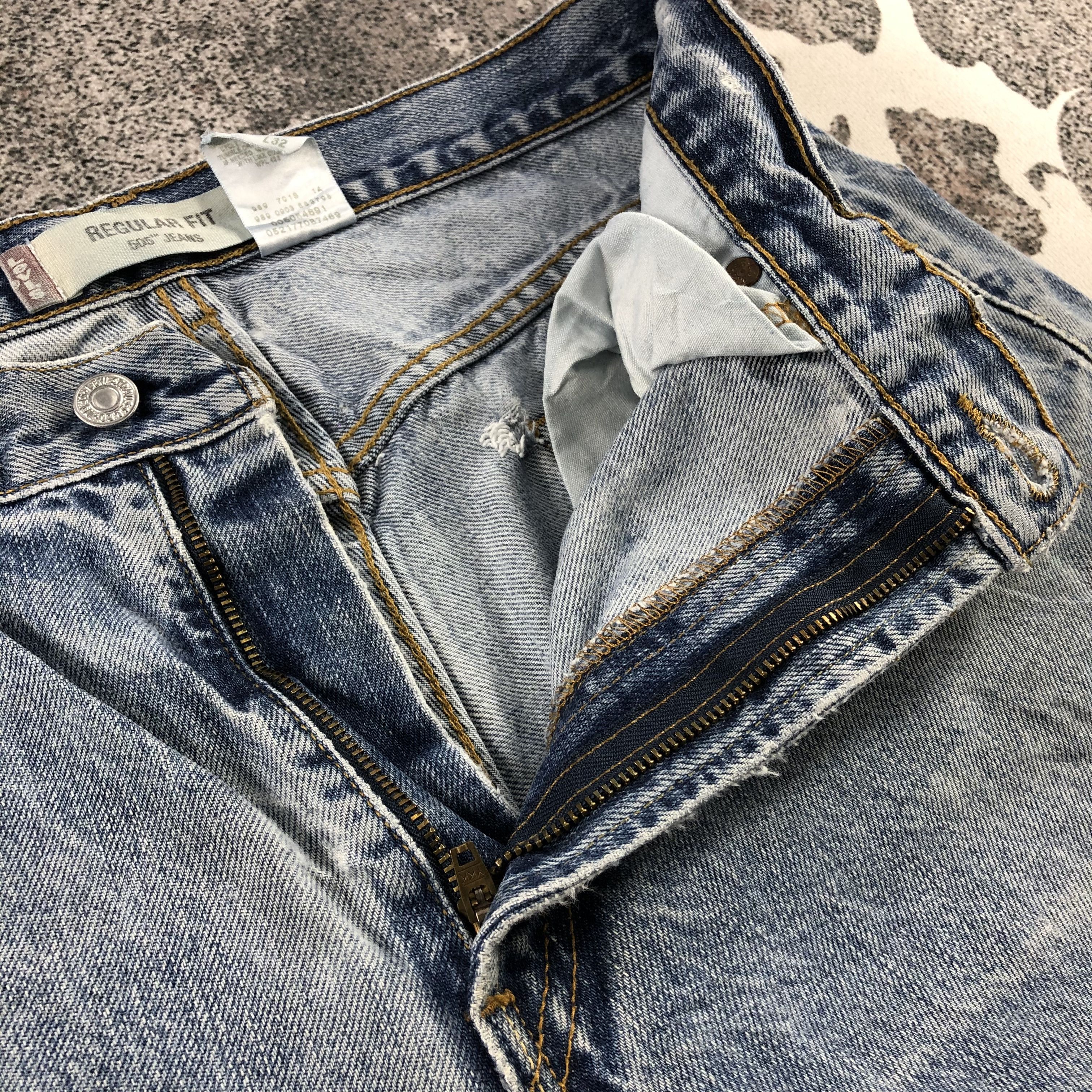 Levi's Vintage Levi's 505 Jeans Distress Regular Fit Denim KJ967 Size US 34 / EU 50 - 15 Thumbnail
