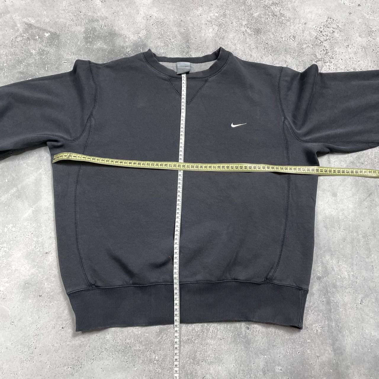 Nike Vintage 2000s Nike Small Swoosh Logo Boxy Fit Sweatshirt M Size US M / EU 48-50 / 2 - 3 Thumbnail