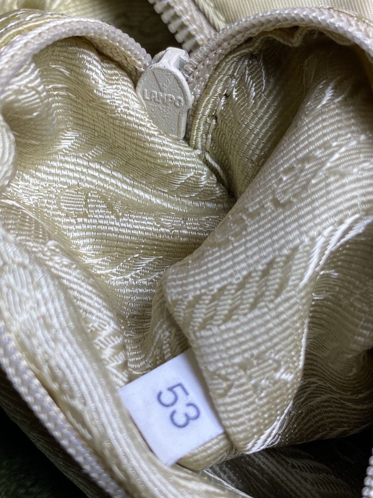 Prada Vintage Prada khaki beige nylon tessuto crossbody bag Size ONE SIZE - 8 Thumbnail