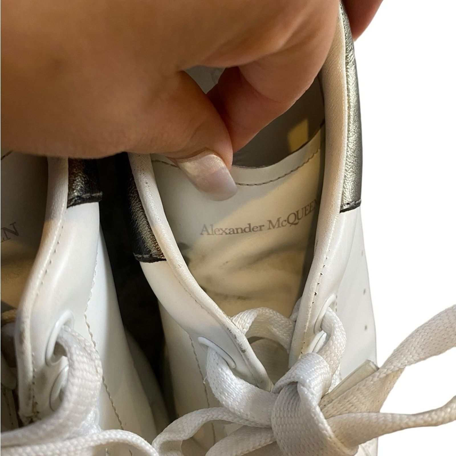 Alexander McQueen Alexander McQueen Oversized Sneaker White 37 Size US 7 / IT 37 - 5 Thumbnail
