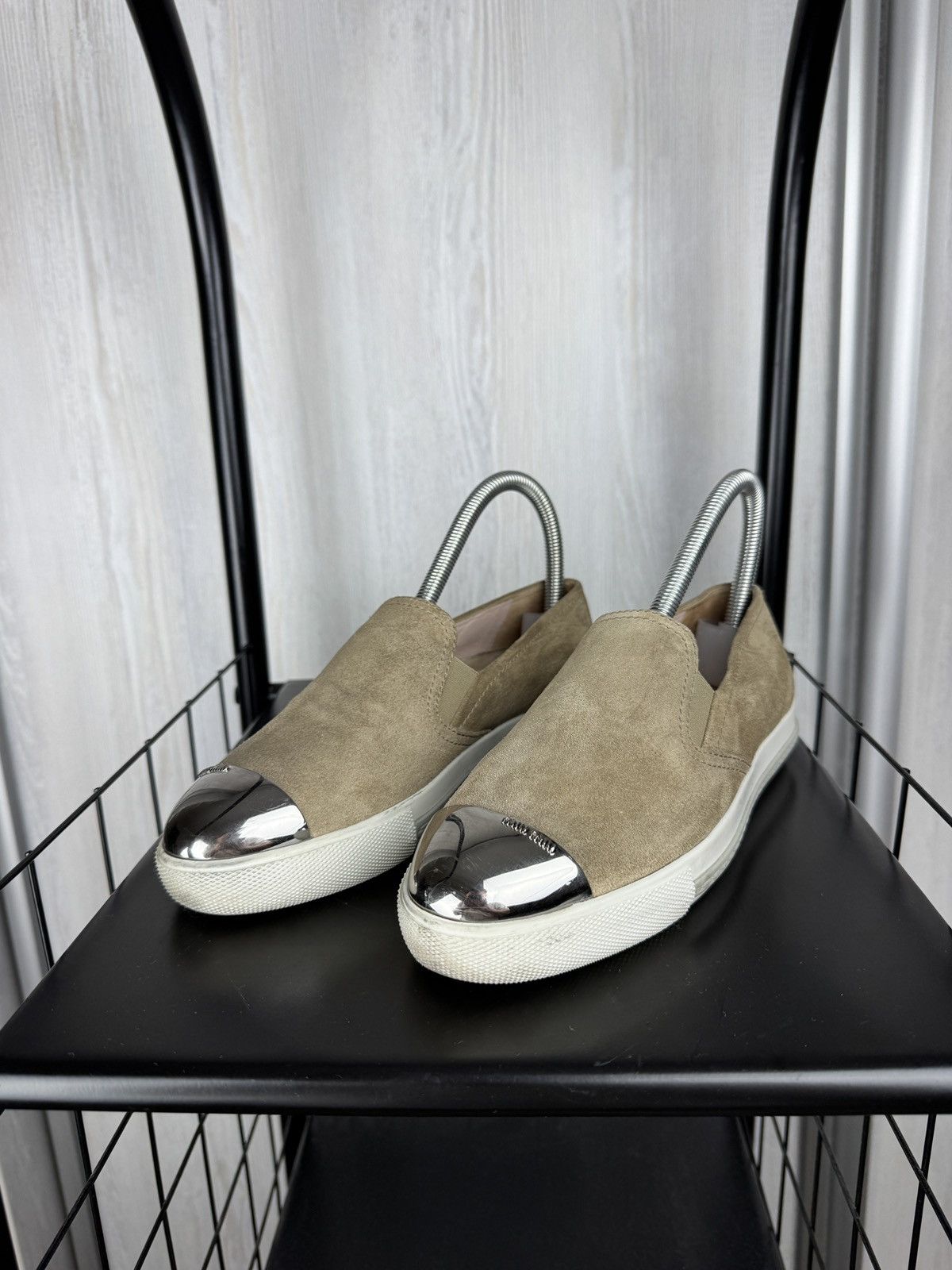 Miu Miu MIU MIU PRADA Beige Suede GRAY TRIM METAL CAP TOE LOAFERS 36 Size US 6 / IT 36 - 7 Thumbnail