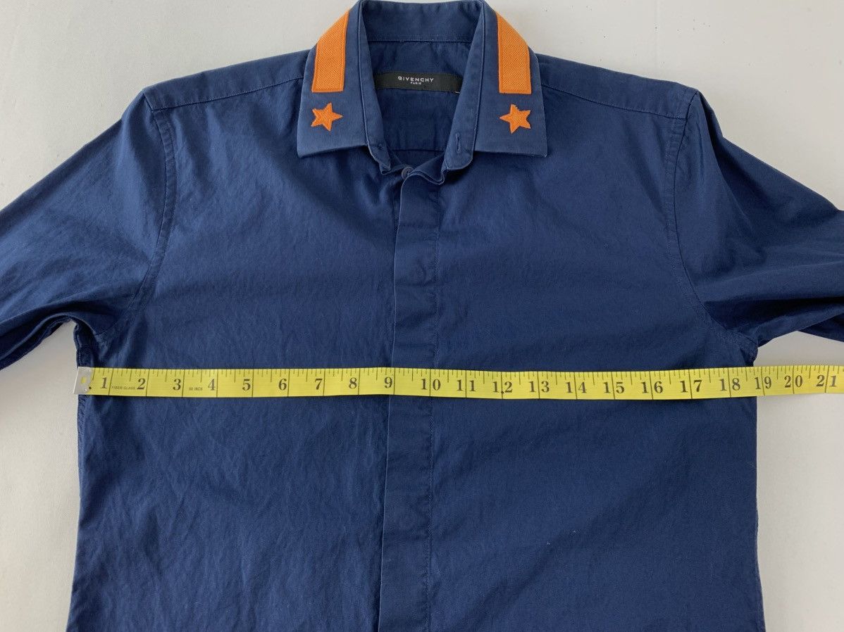 Givenchy Givenchy Paris Navy Blue Button Down Star Details Shirt Size US M / EU 48-50 / 2 - 7 Thumbnail
