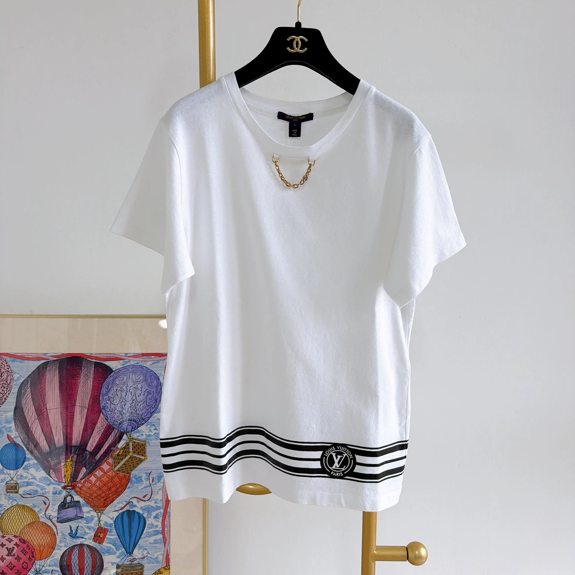 Louis Vuitton Louis Vuitton White T-Shirt L Size L / US 10 / IT 46 - 1 Thumbnail