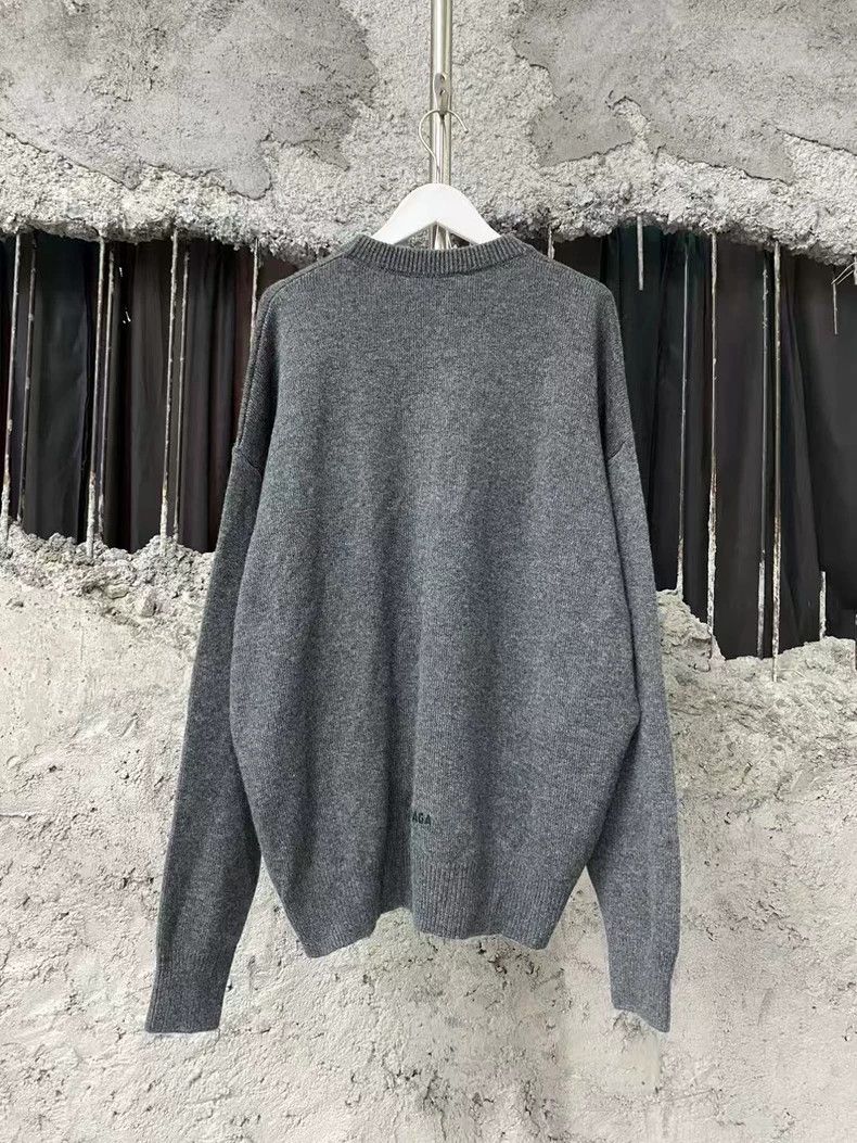 Balenciaga Balenciaga Embroidered Logo Sweater Size US XS / EU 42 / 0 - 2 Thumbnail