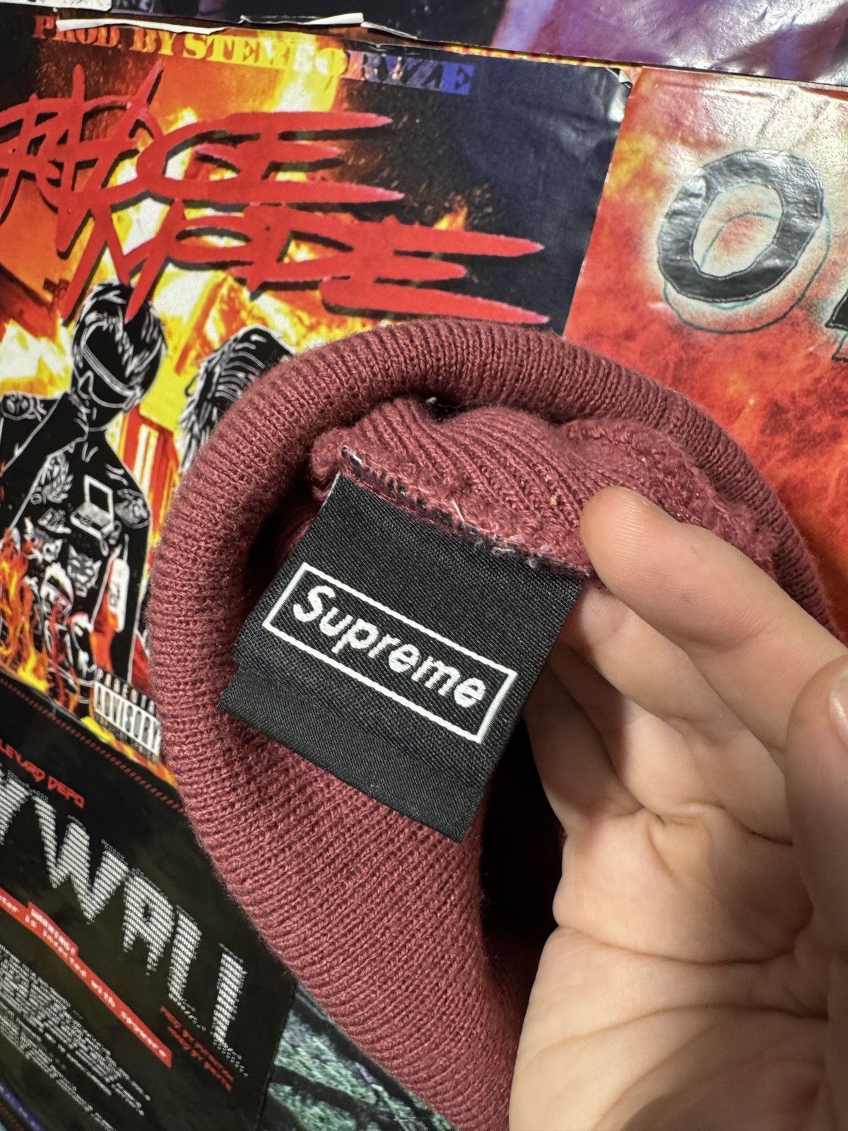 Supreme Supreme x New Era World Famous Beanie Hat Size ONE SIZE - 3 Thumbnail