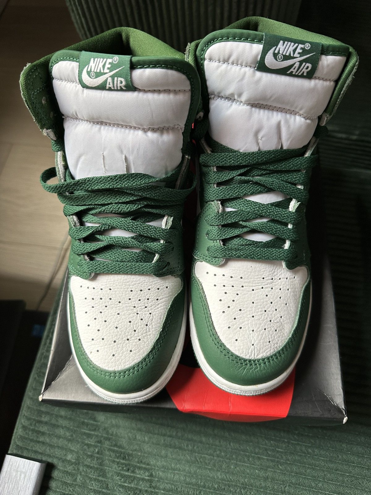 Jordan Brand × Nike Air Jordan 1 Retro George Green Size US 6.5 / EU 39-40 - 4 Thumbnail