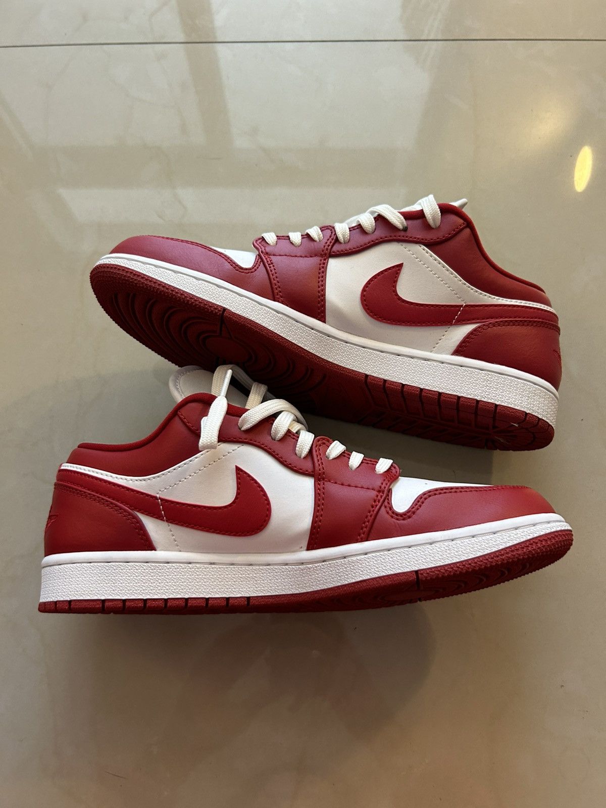 Jordan Brand Jordan 1 low gym red white Size US 9 / EU 42 - 2 Thumbnail