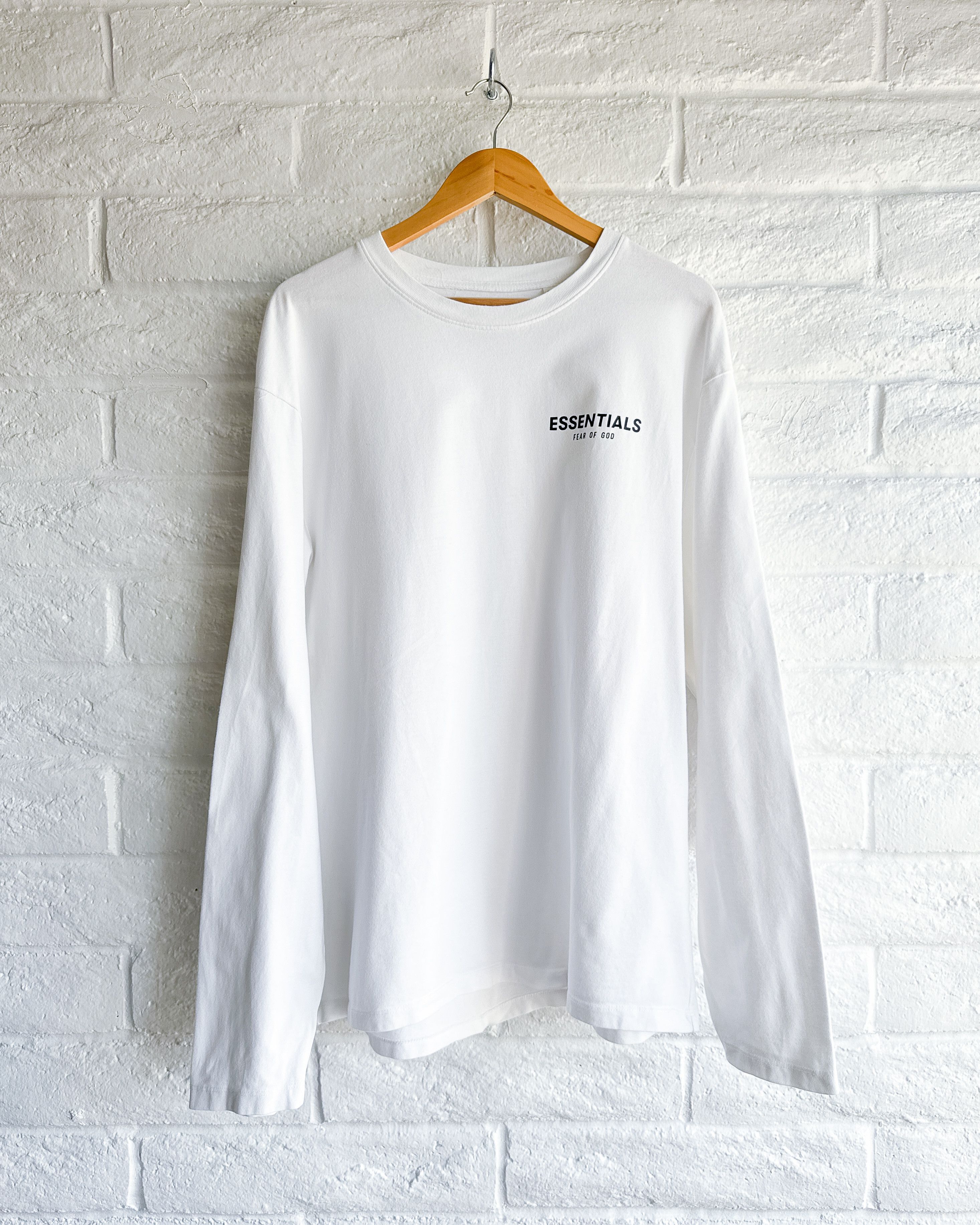 Essentials Fear Of God Essentials T Shirt Long Sleeve White Size Medium Size US M / EU 48-50 / 2 - 1 Thumbnail