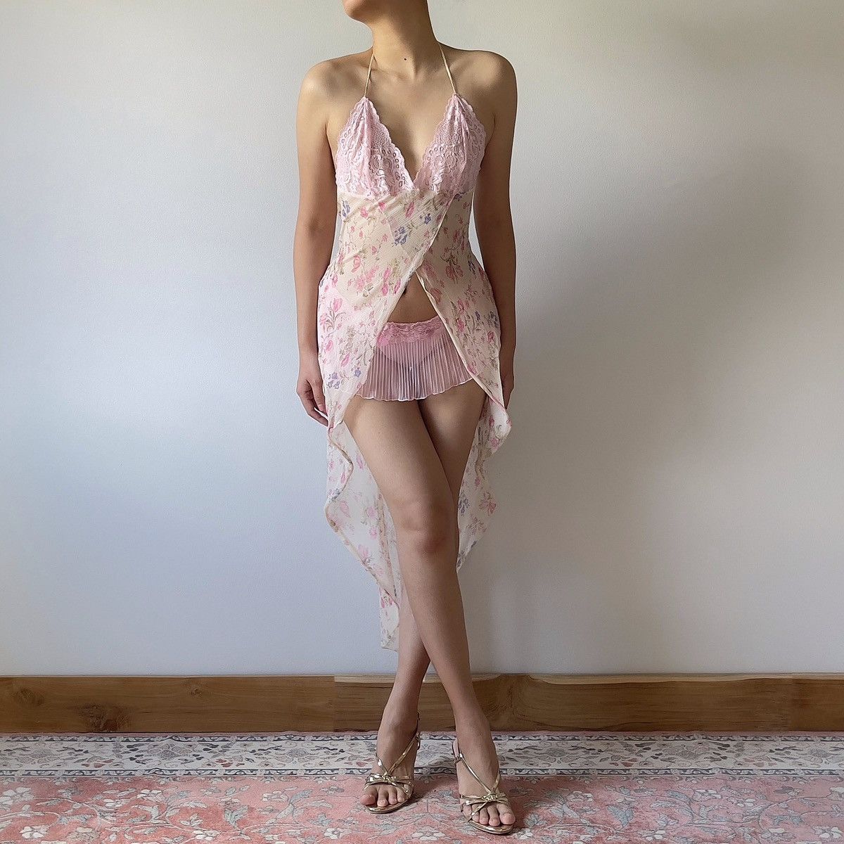 Victoria's Secret Victoria’s Secret Pink Floral Silk Halter Dress (M) Size M / US 6-8 / IT 42-44 - 9 Thumbnail