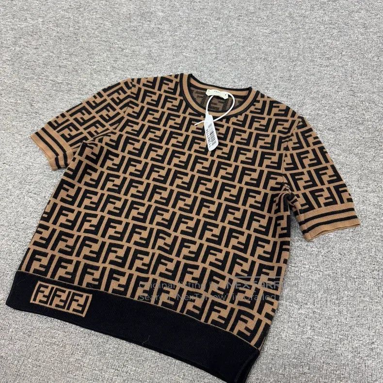 Fendi Fendi Embroidered vintage print short-sleeve knit Size XS / US 0-2 / IT 36-38 - 3 Thumbnail
