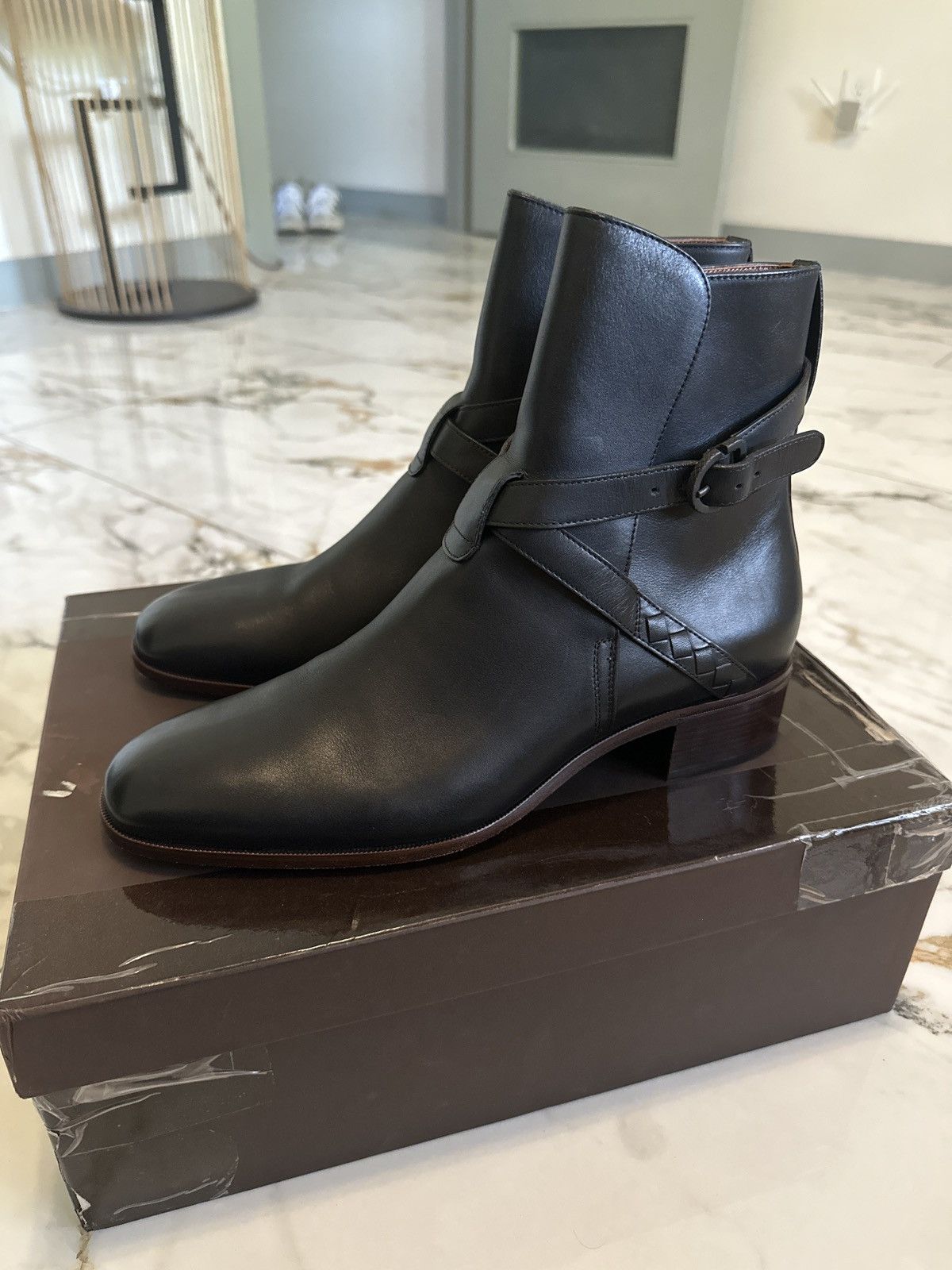 Bottega Veneta [FINAL DROP]Bottega Veneta black leather ankle boots Size US 9.5 / EU 42-43 - 1 Thumbnail