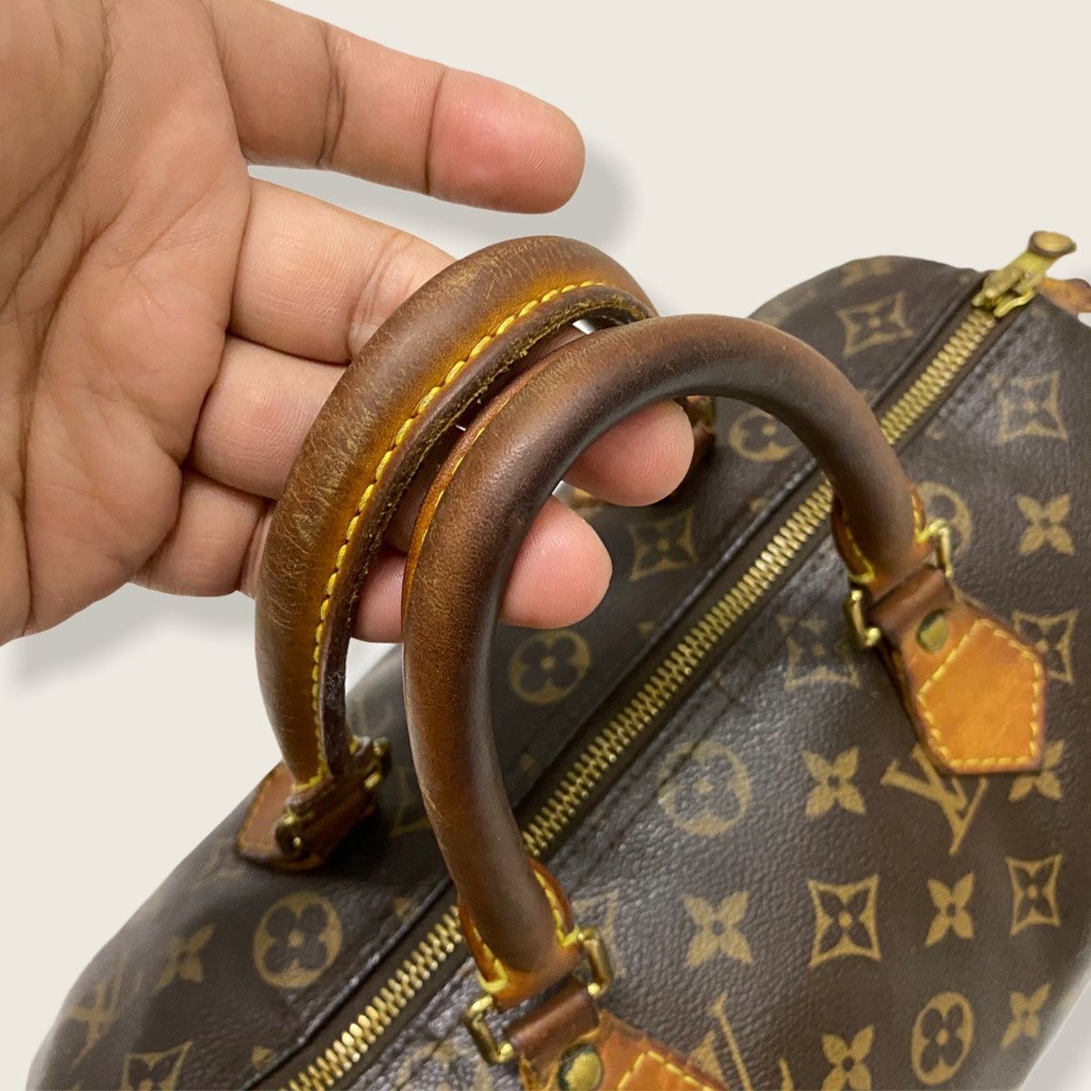 Louis Vuitton ‼️LASTDROP‼️ AUTHENTIC LOUIS VUITTON MONOGRAM SPEEDY 30 BAG Size ONE SIZE - 12 Thumbnail