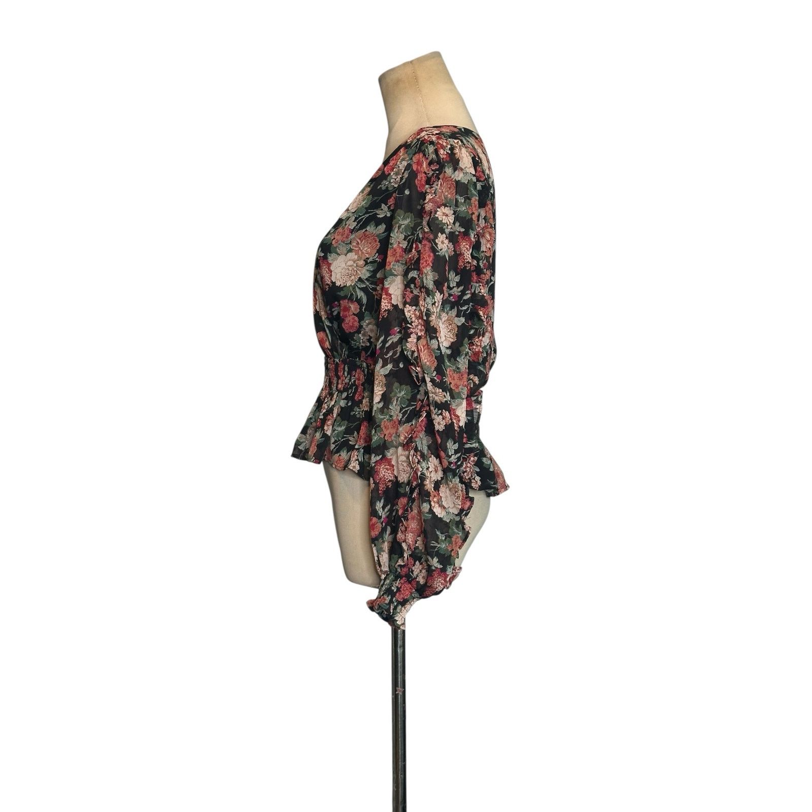 Express Express black red floral long sleeves blouse size XS Size XS / US 0-2 / IT 36-38 - 10 Thumbnail
