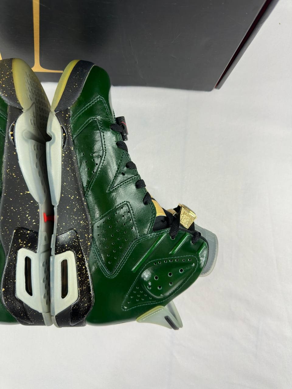 Nike Nike Air Jordan 6 Retro 'Champagne Bottle' 2014 384664-350 Size US 8 / EU 41 - 12 Thumbnail