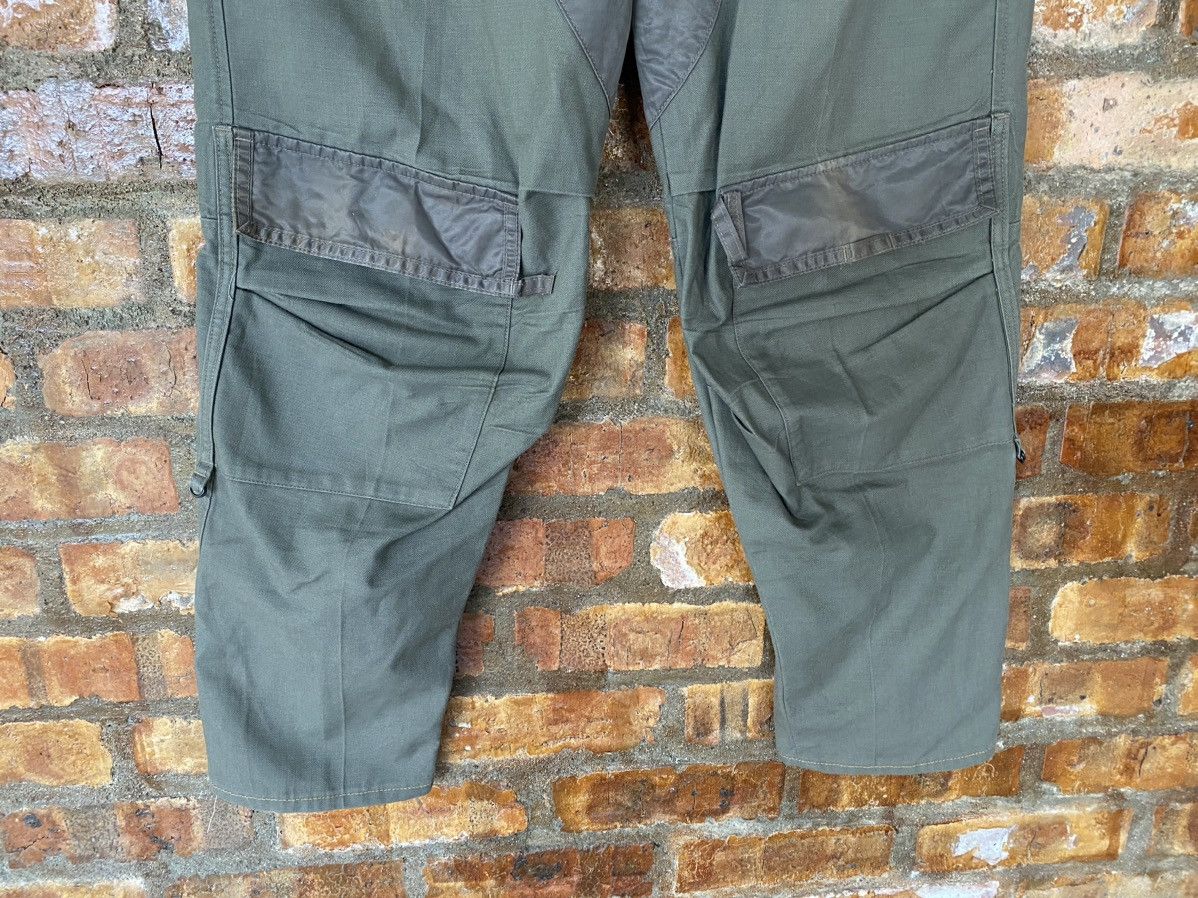 14th Addiction × Japanese Brand × Marithe + Francois Girbaud Marithe Francois Girbaud Bondage parachute knee pocket pants Size US 32 / EU 48 - 4 Thumbnail