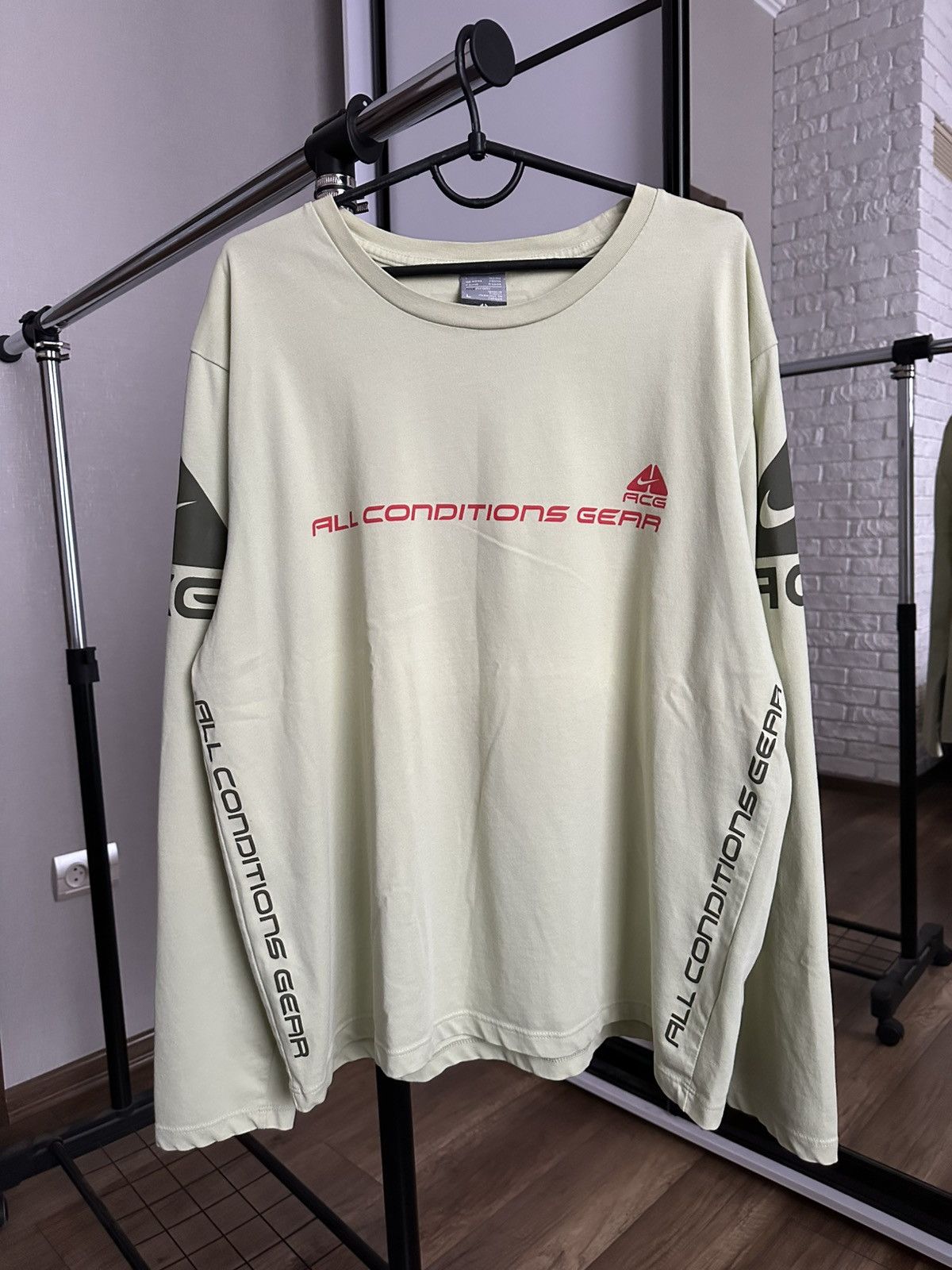 Nike ACG Vintage Long Sleeve T-Shirt Tee Multilogo