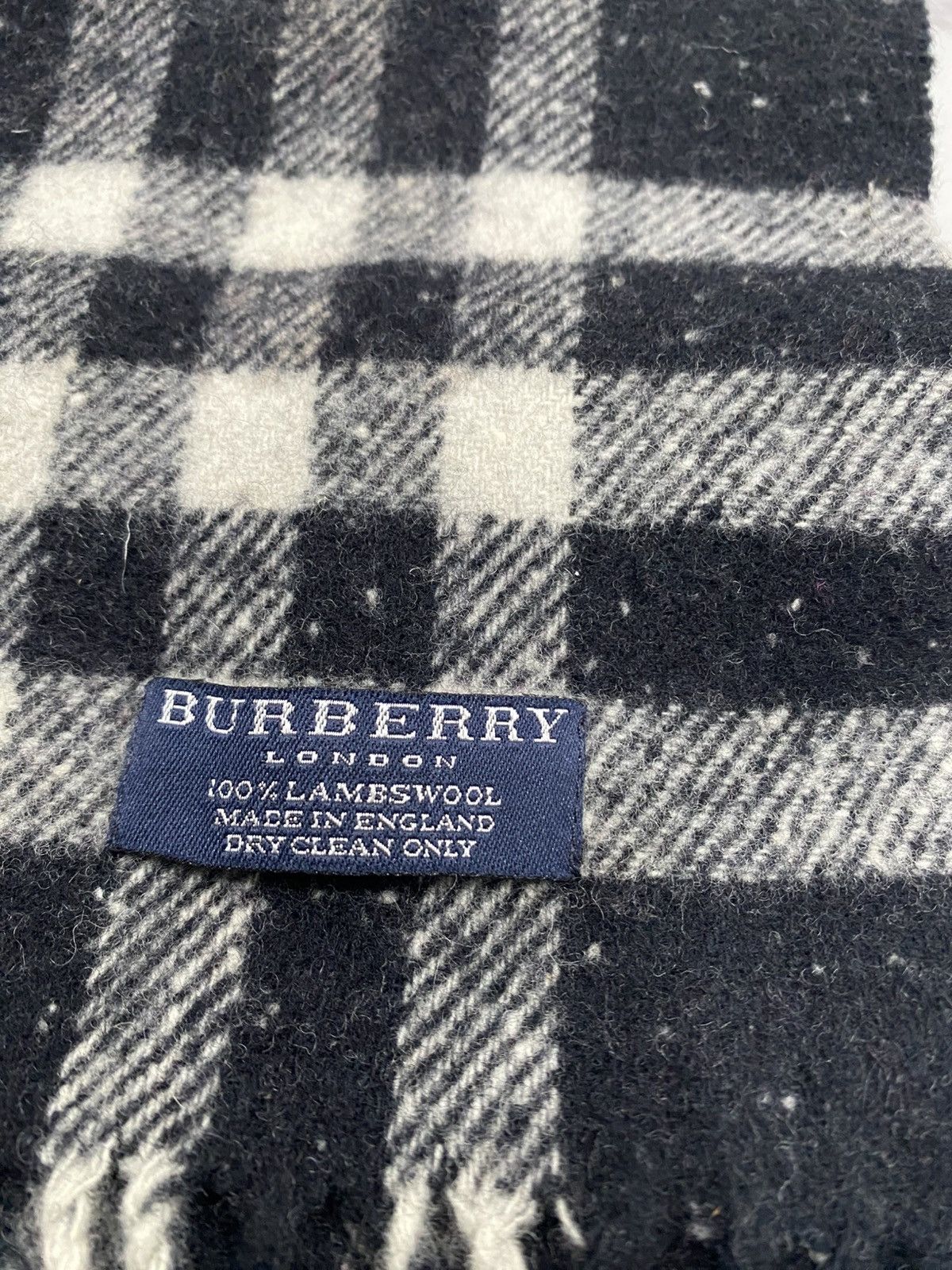 Burberry Burberrys Made In England (code:A) Size ONE SIZE - 4 Thumbnail