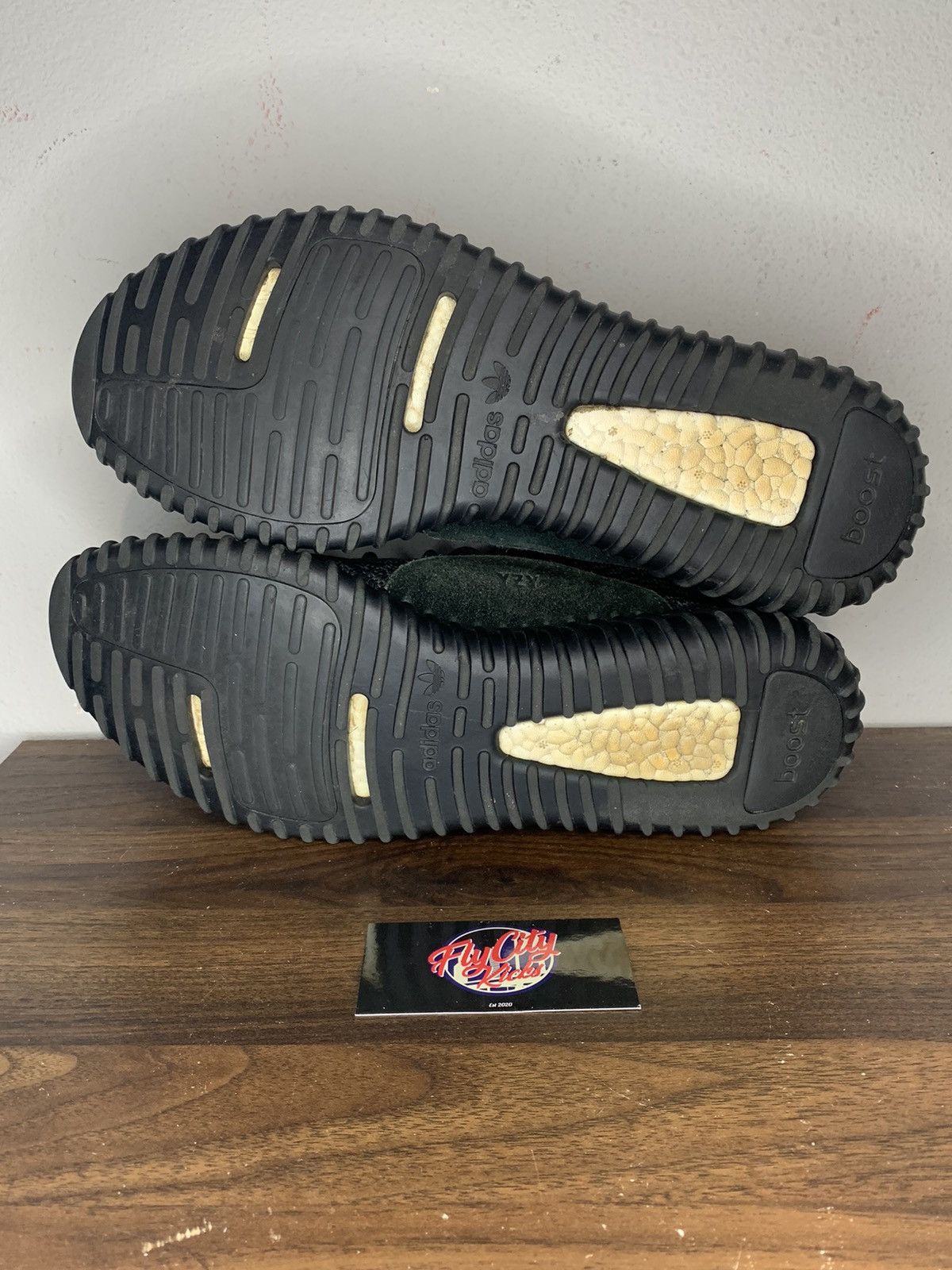 Adidas × Yeezy Adidas Yeezy 350 Pirate Black 2015 Size US 13 / EU 46 - 10 Thumbnail