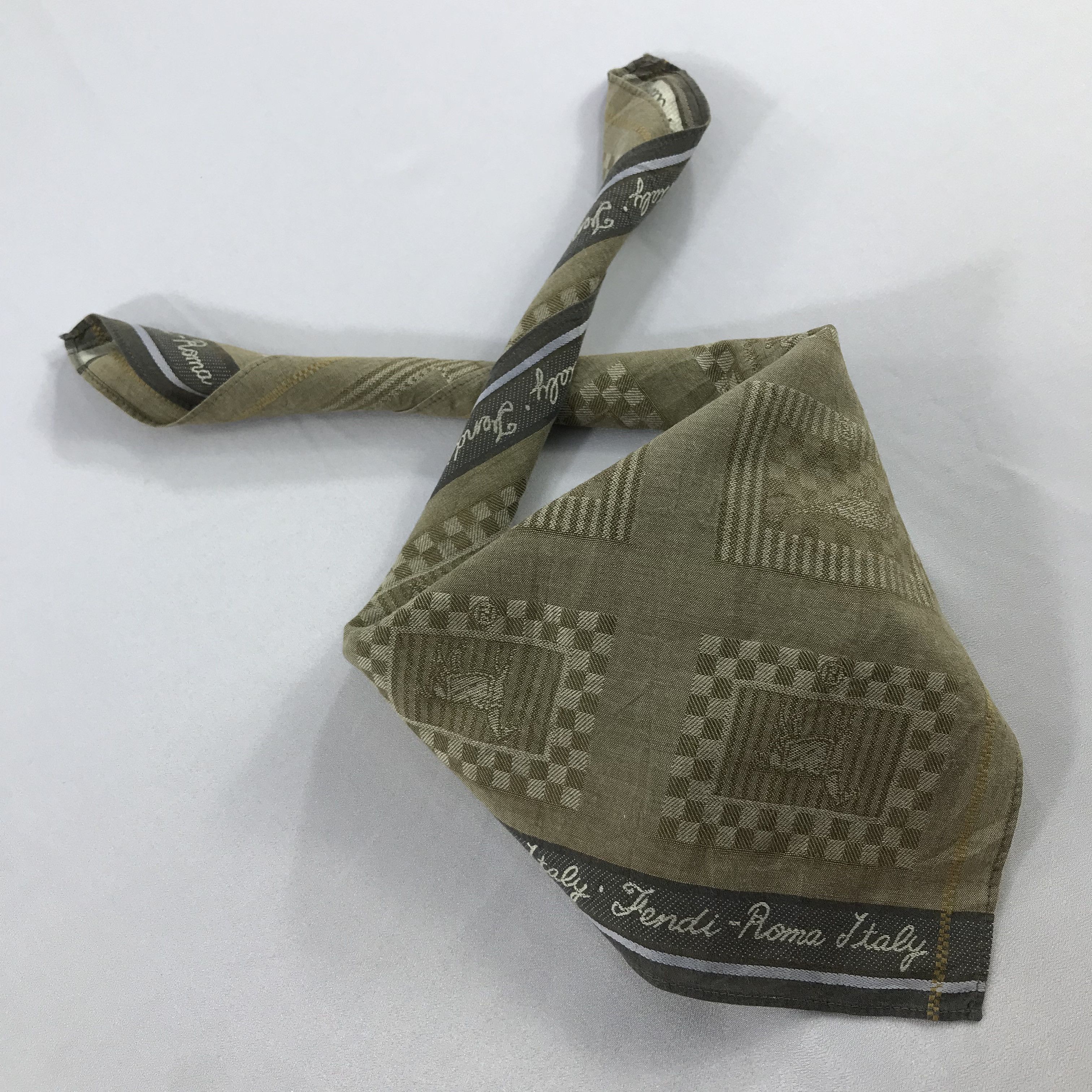 Vintage Vintage Fendi Bandana / Handkerchief / Neckerchief - S2018 Size ONE SIZE - 4 Thumbnail