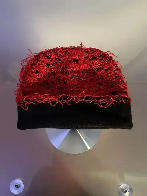 Other Distressed Knitted Beanie (red) Size ONE SIZE - 2 Thumbnail