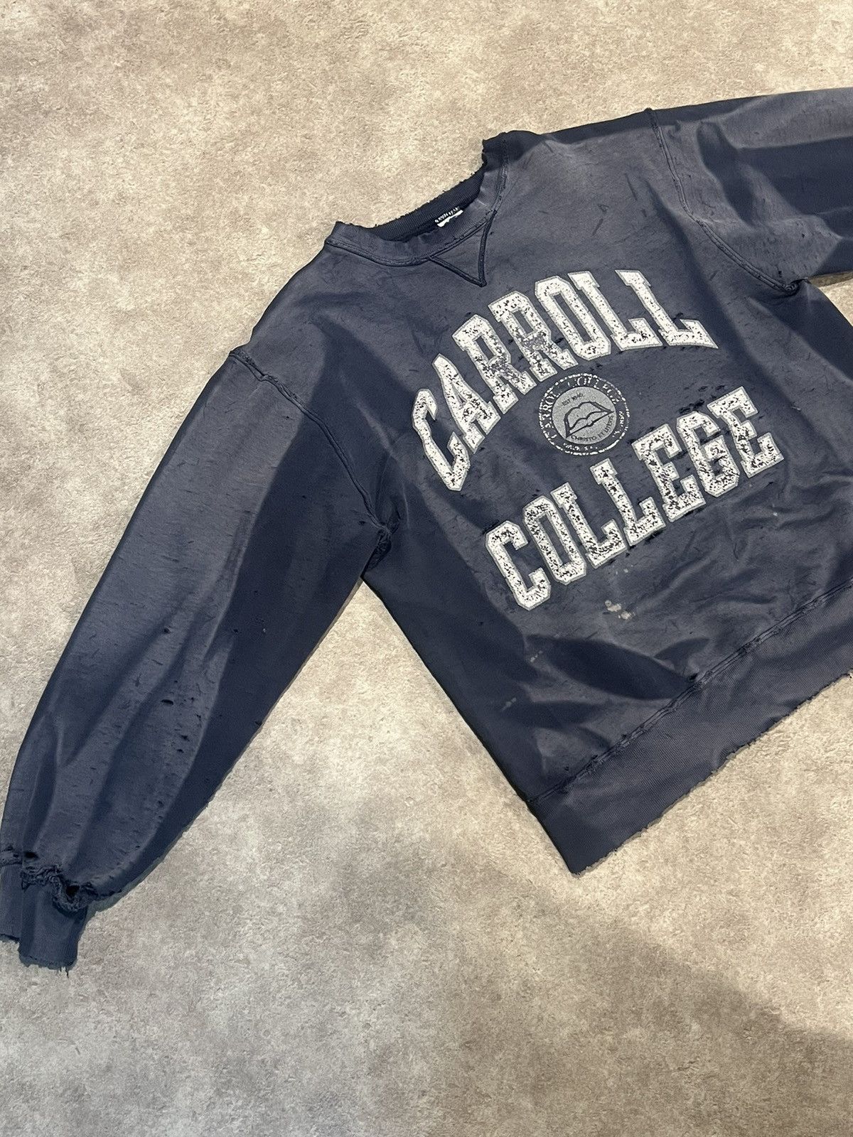 Champion × Vintage Champion Sun Faded Distressed Carroll College Sweatshirt Size US XL / EU 56 / 4 - 5 Thumbnail