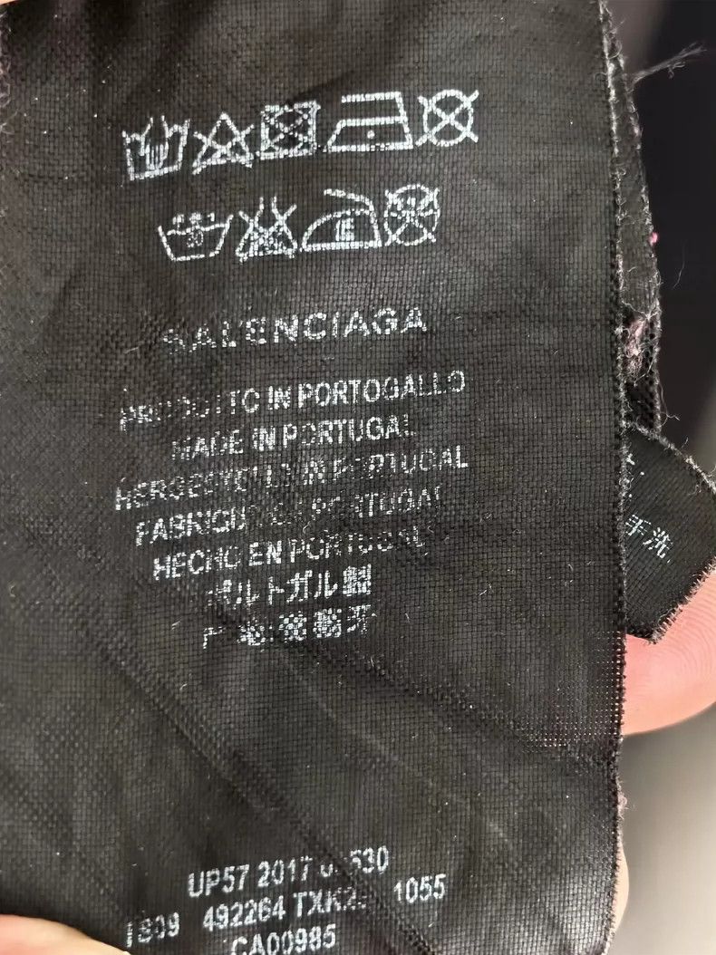 Balenciaga Balenciaga Washed and worn back logo hoodie 2504-Nextarrow Size US M / EU 48-50 / 2 - 5 Thumbnail