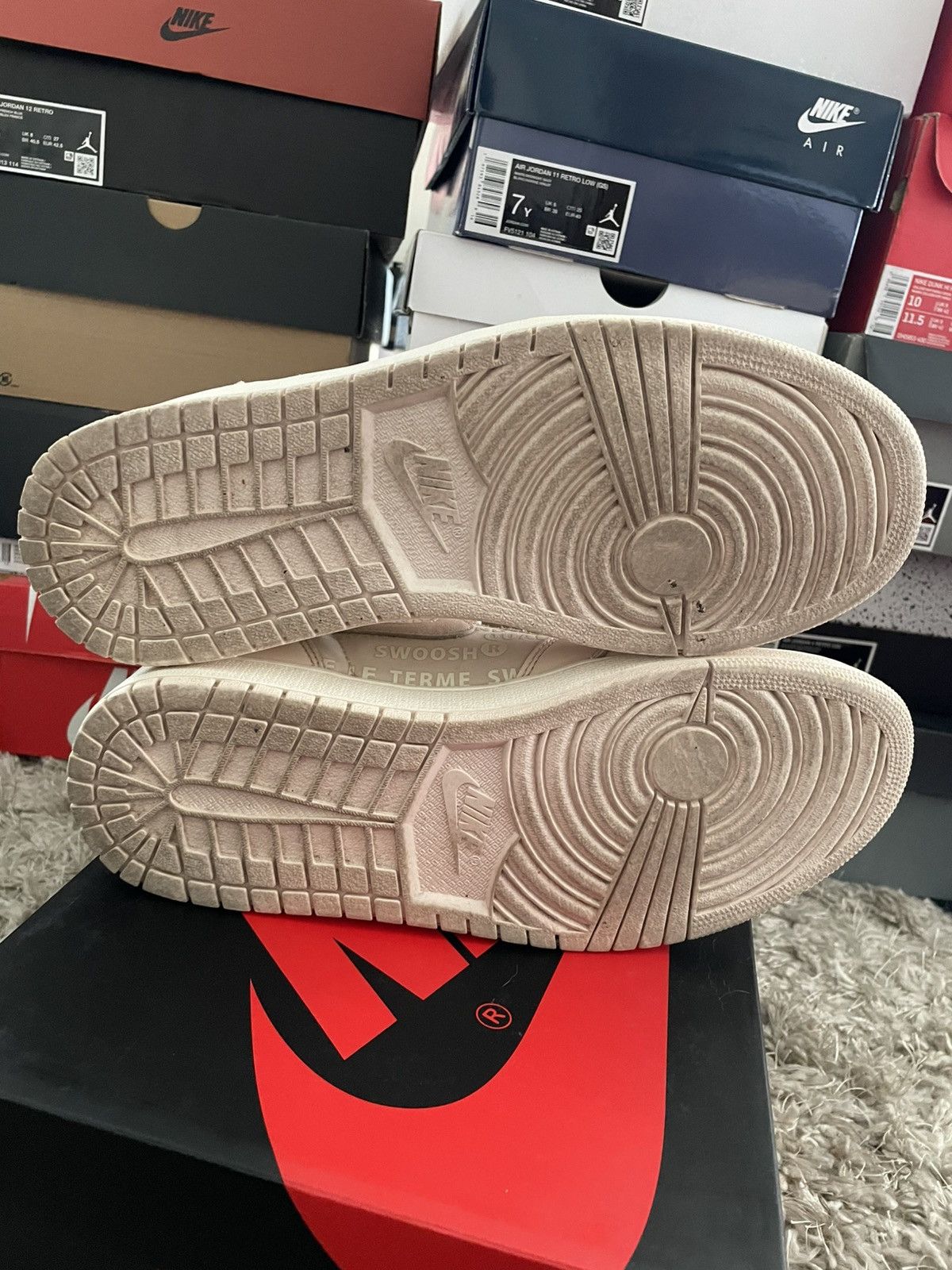 Jordan Brand Jordan 1 Guava Ice Size US 10.5 / EU 43-44 - 7 Thumbnail