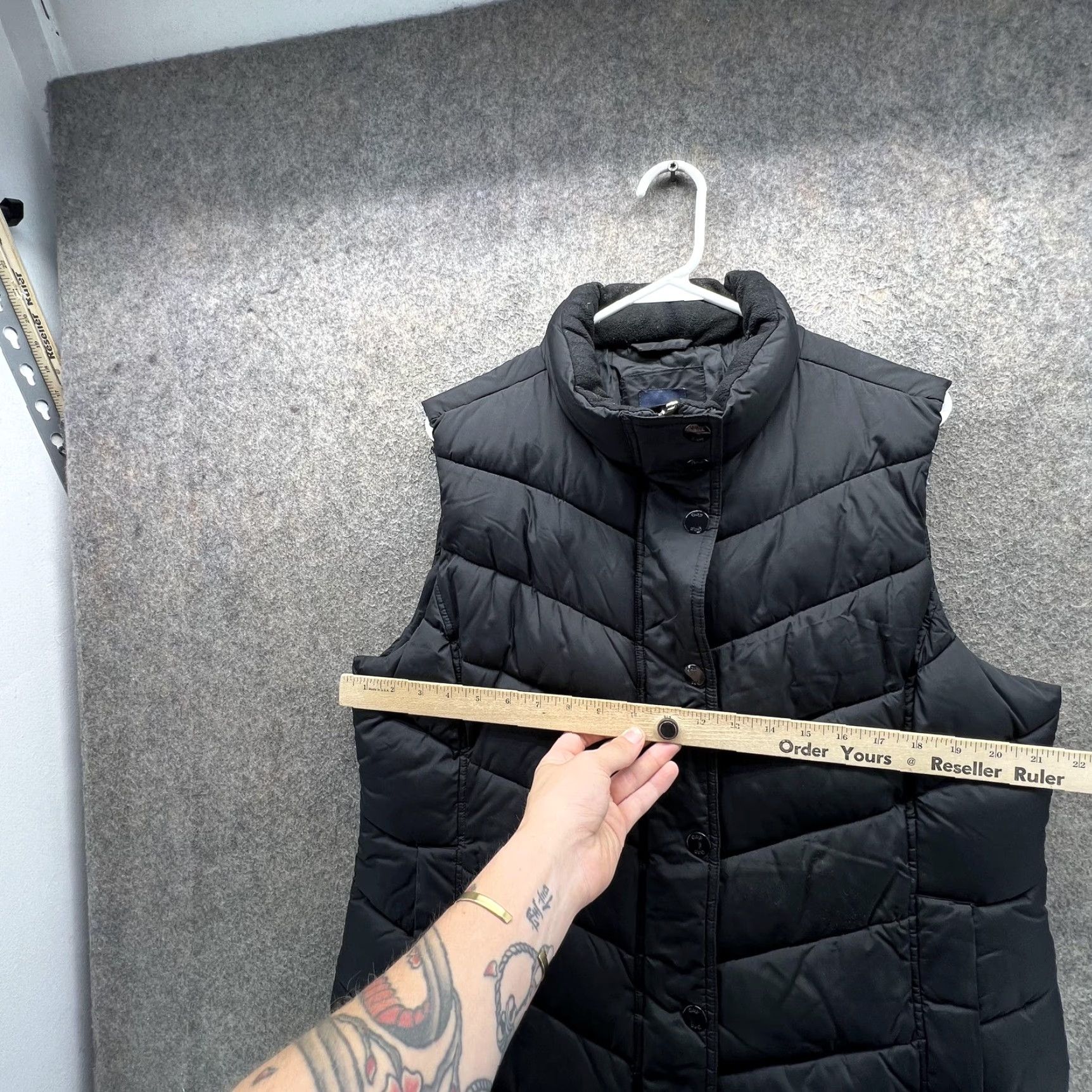 Gap Gap Vest Womens XL Black Quilted Puffer Full Zip Stand Collar Outdoor Warm Down Size XL / US 12-14 / IT 48-50 - 3 Thumbnail