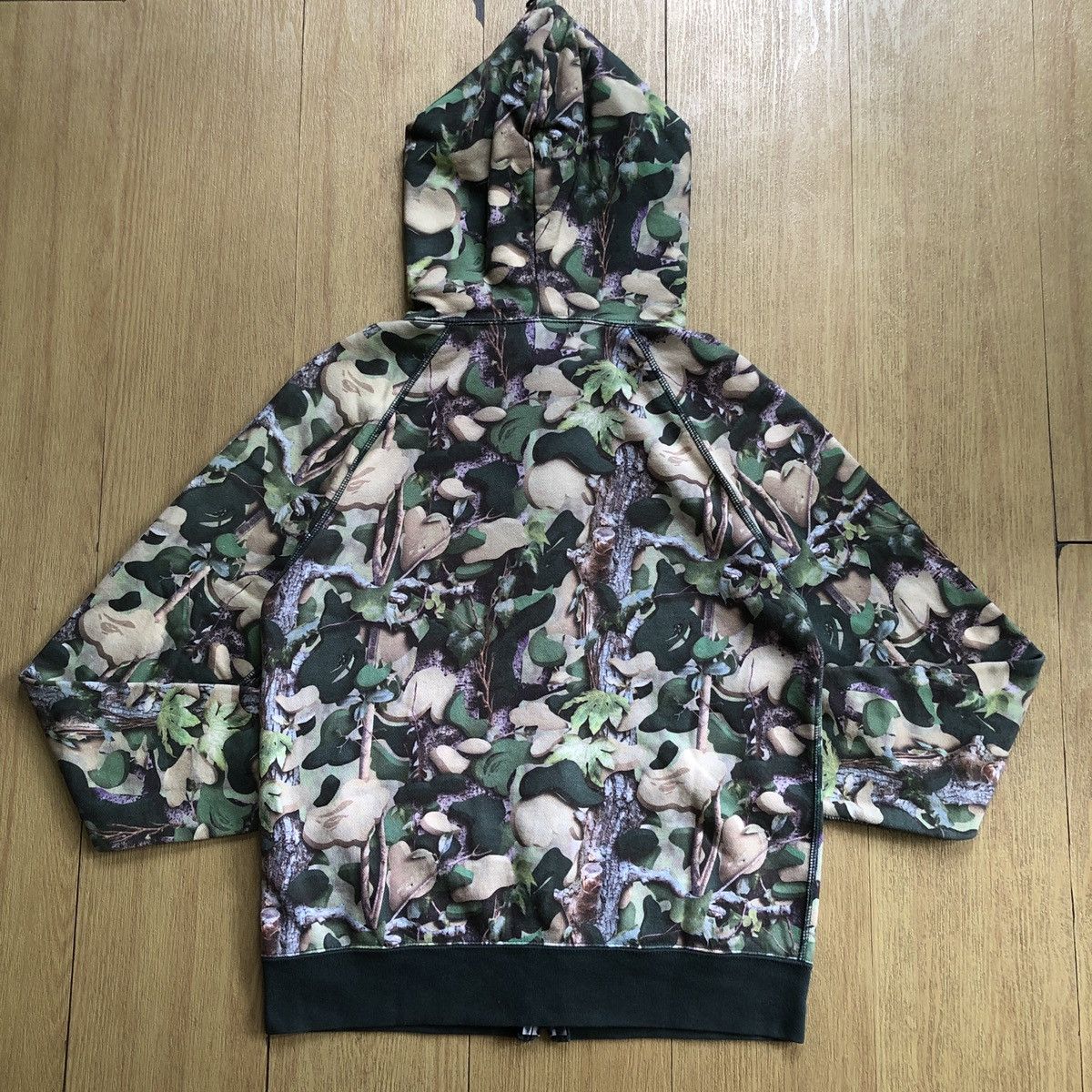 Bape Village Camo Full Zip Hoodie Size XS / US 0-2 / IT 36-38 - 2 Thumbnail