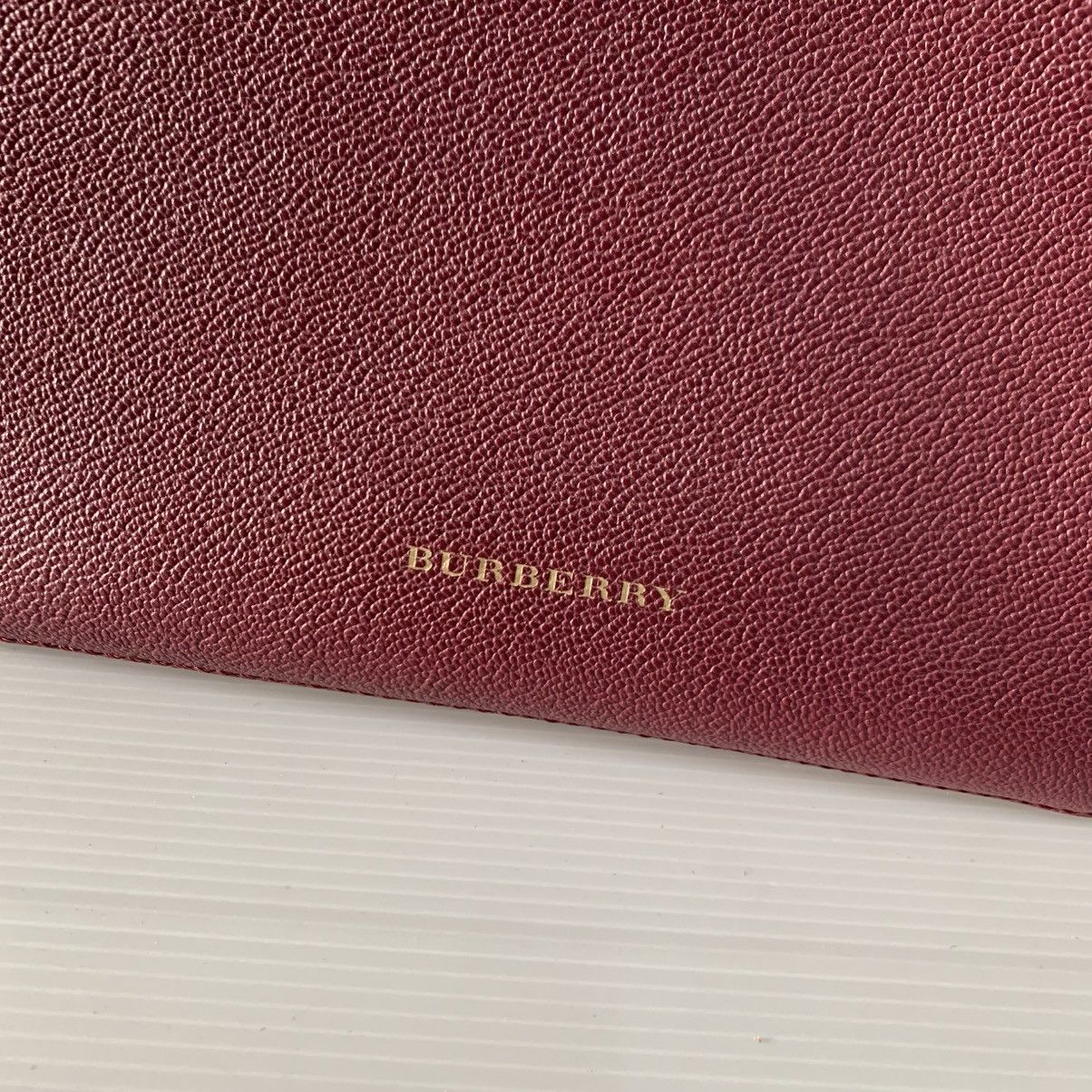 Burberry Burberry Leather Slingbag Size ONE SIZE - 6 Thumbnail