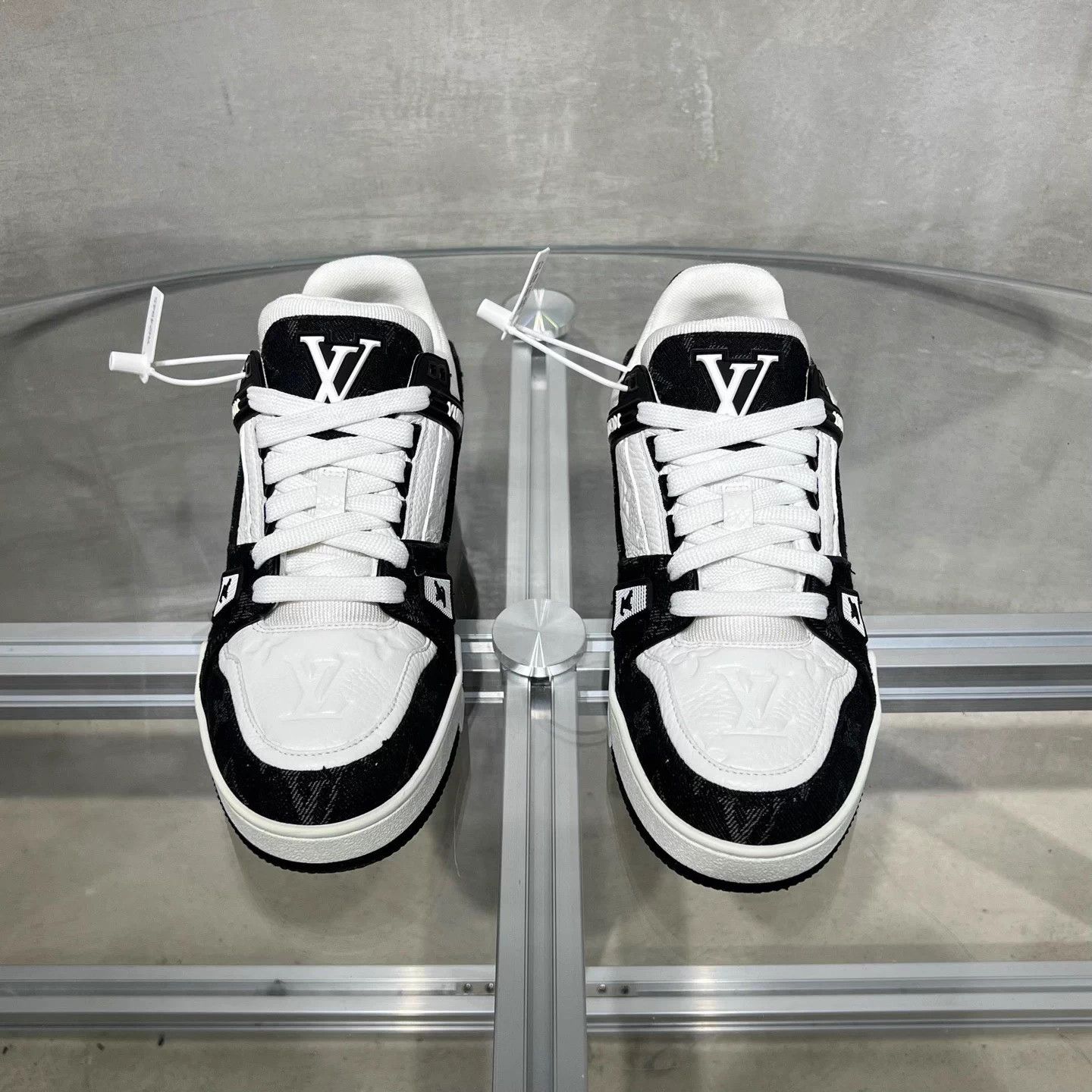 Louis Vuitton LV Trainer Black White Denim UK3 37 Size US 6 / IT 36 - 1 Thumbnail
