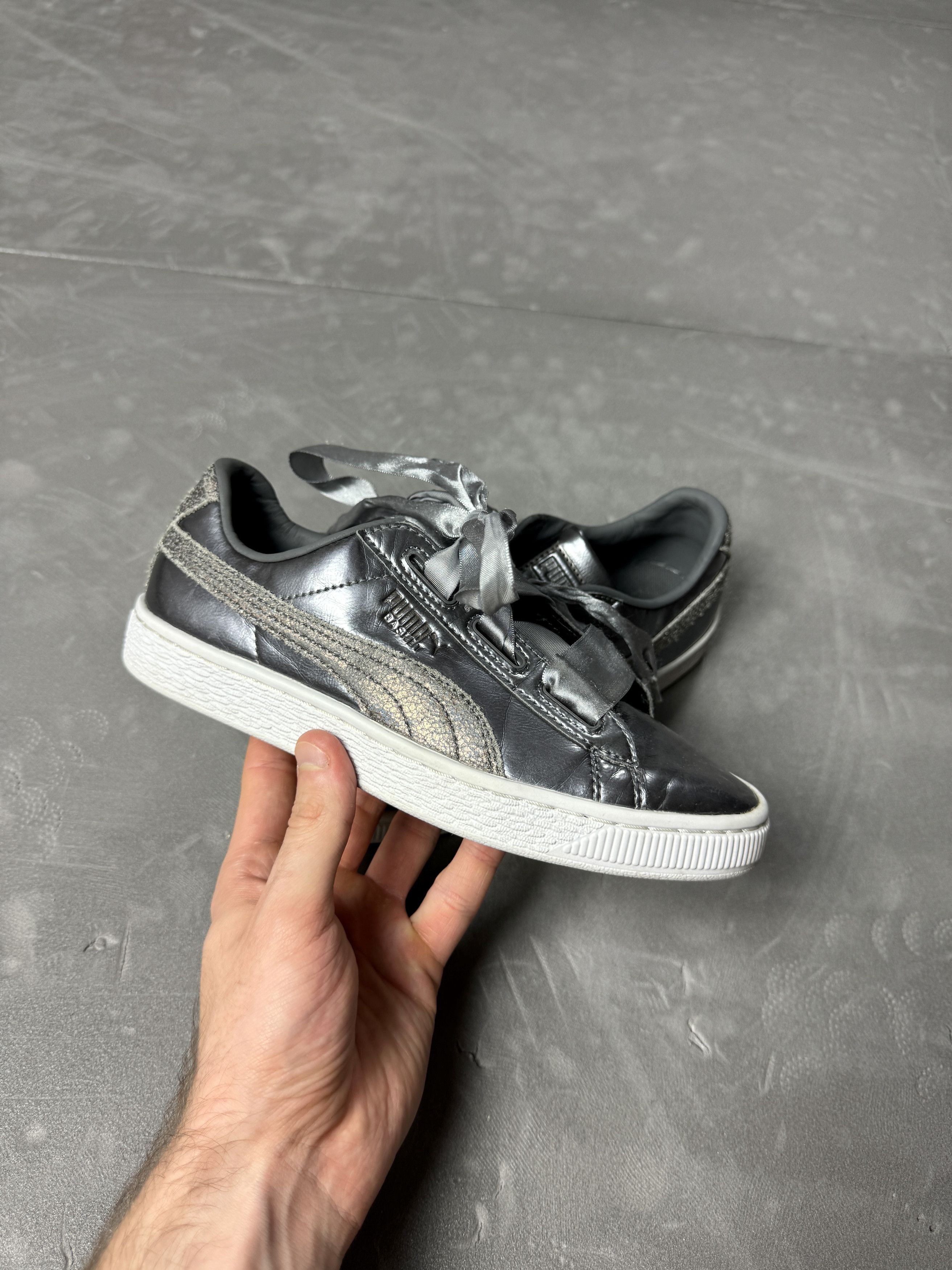 Puma Puma Basket Heart Lunar low-top sneakers coquette y2k Size US 4.5 / IT 34.5 - 8 Thumbnail