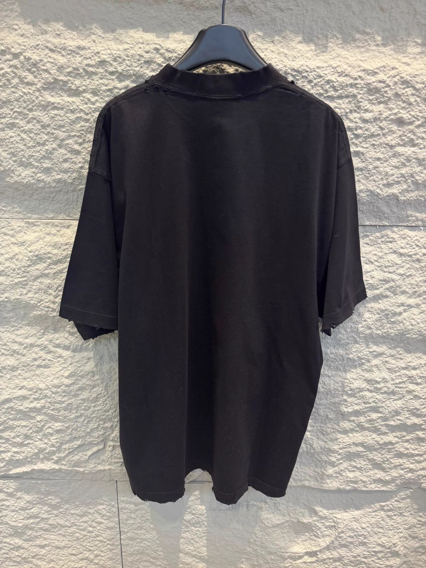 Balenciaga Balenciaga Valentine's Day Disc Short Sleeve Tee Black M Size US M / EU 48-50 / 2 - 3 Thumbnail