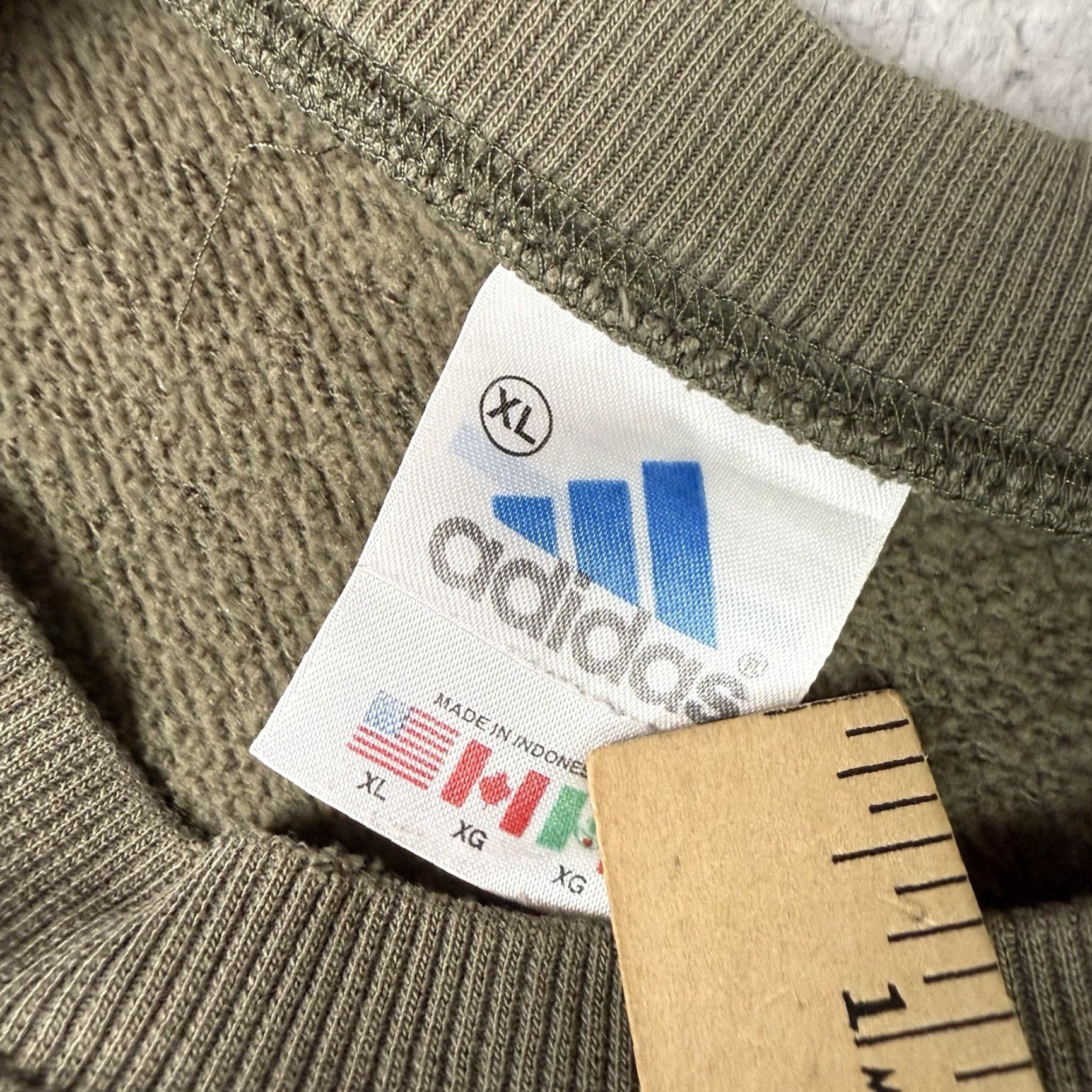 Adidas VINTAGE Adidas Sweatshirt Mens XL Gray Logo Pullover Distressed Y2K 90s Fleece Size US XL / EU 56 / 4 - 4 Thumbnail