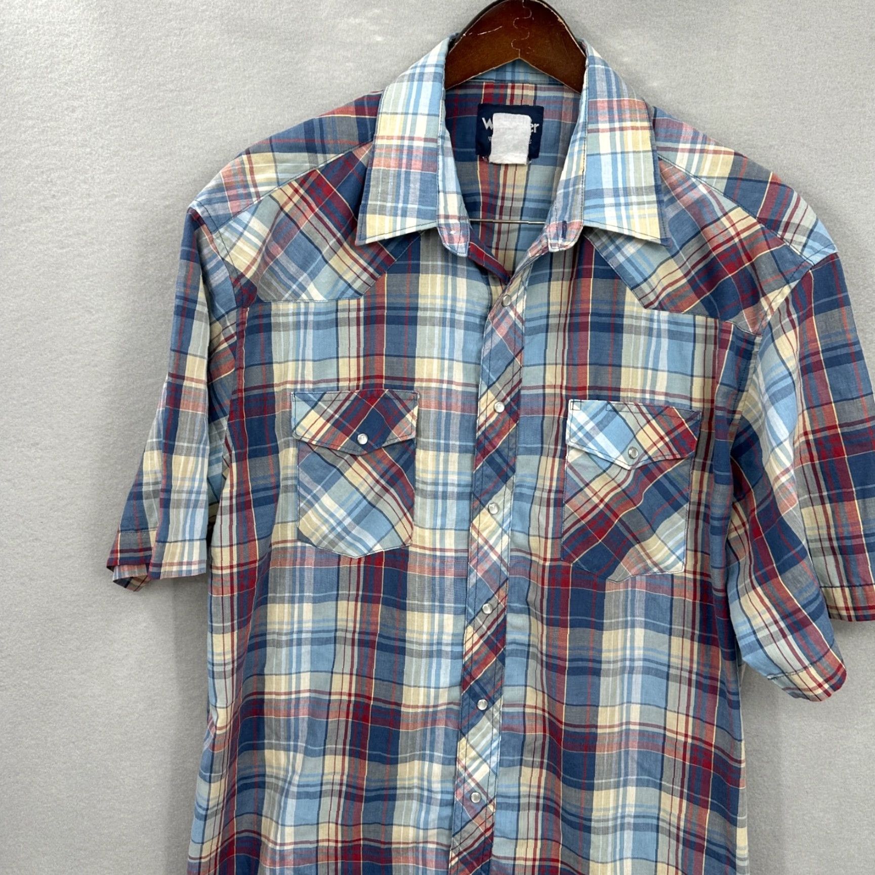 Wrangler VINTAGE Wrangler Shirt Mens XL Pearl Snap Western Short Sleeve Long Tails READ Size US XL / EU 56 / 4 - 2 Thumbnail