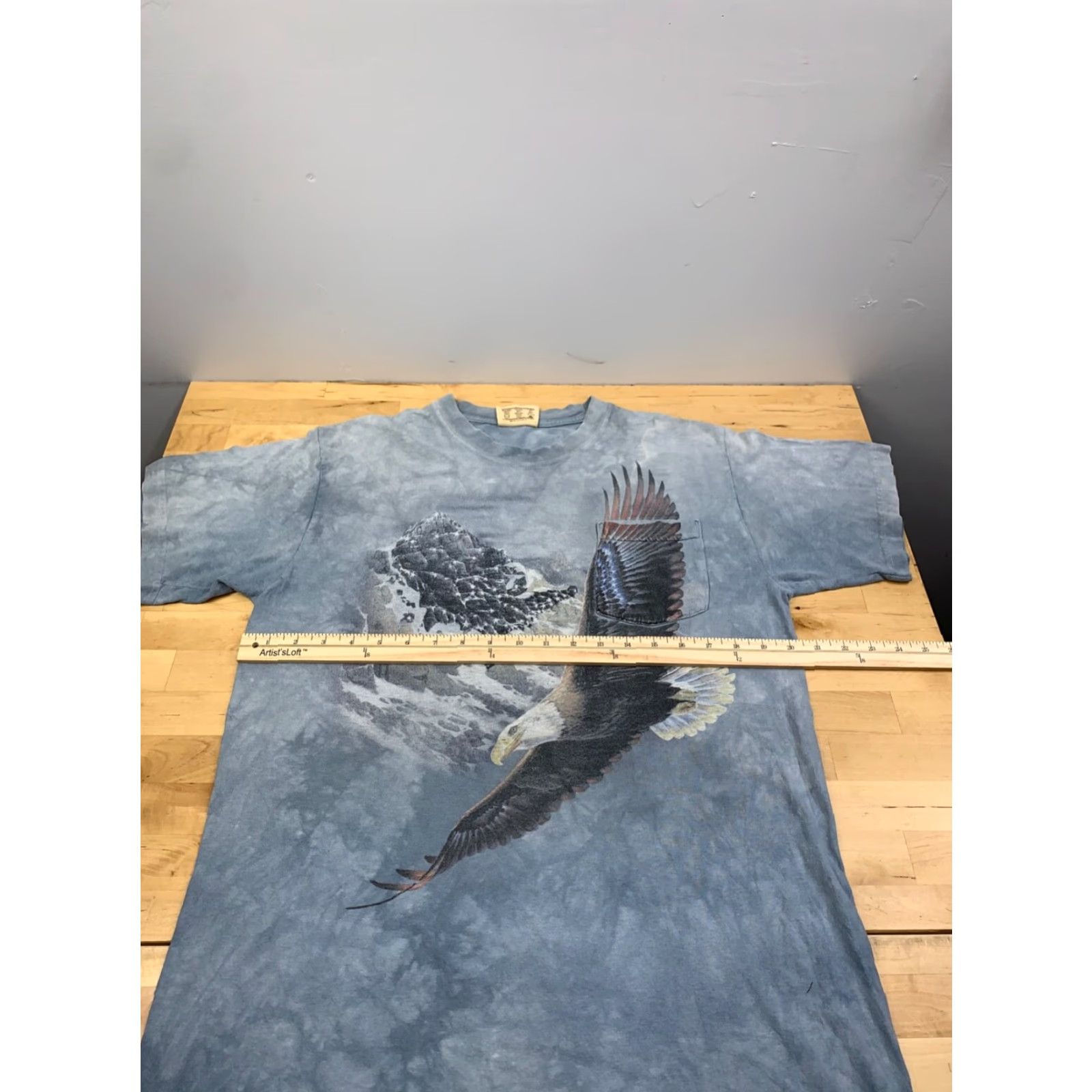 The Mountain VINTAGE The Mountain T Shirt Mens M Blue Eagle Soarin 11257 Shirt Mens M Blue Eagle Soarin 11257 Size US M / EU 48-50 / 2 - 5 Thumbnail