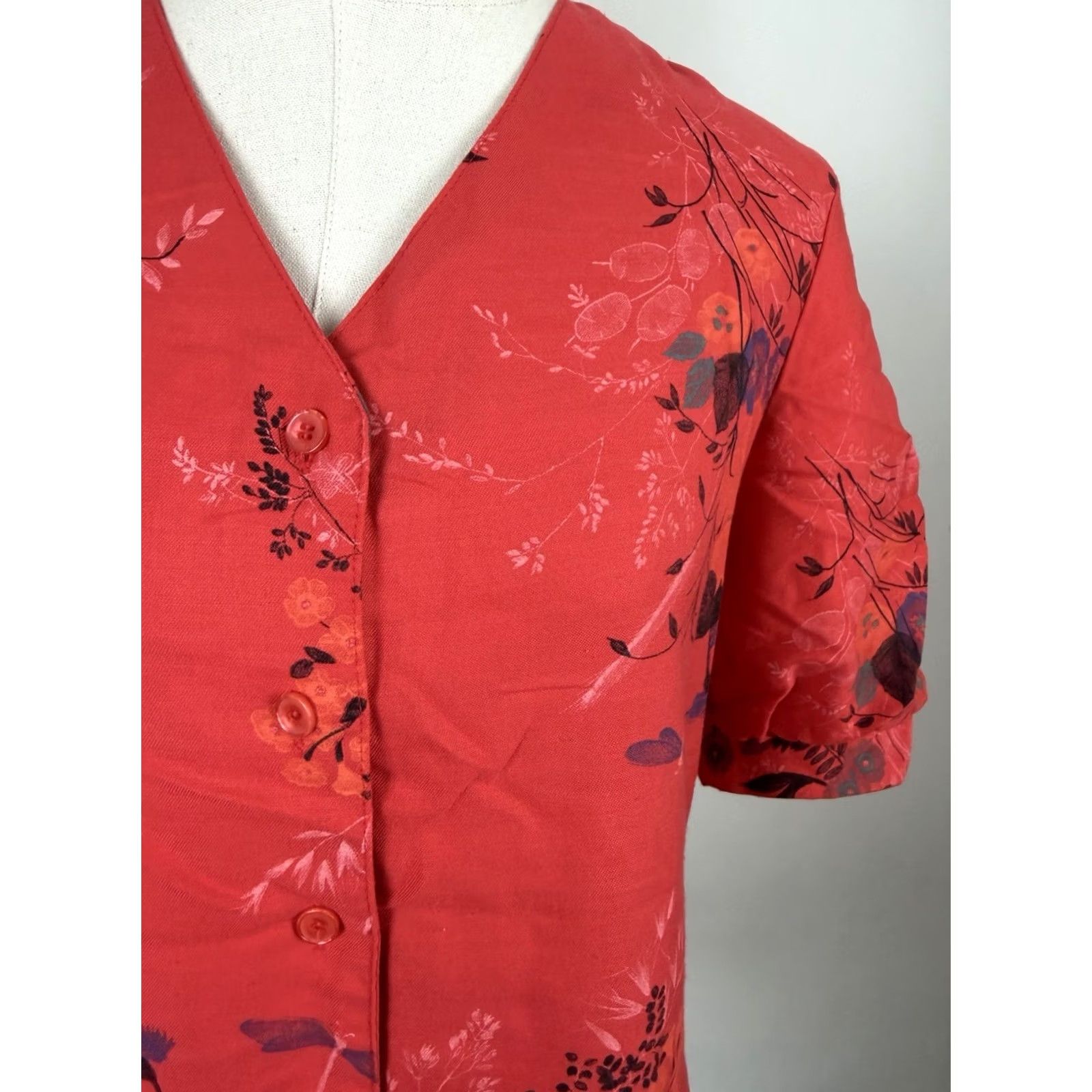 Vintage VINTAGE Avon Red Blouse Womens S Puff Sleeve Button Front Floral Print 70s 80s Bohemian Retro Shirt Womens Size S / US 4 / IT 40 - 3 Thumbnail