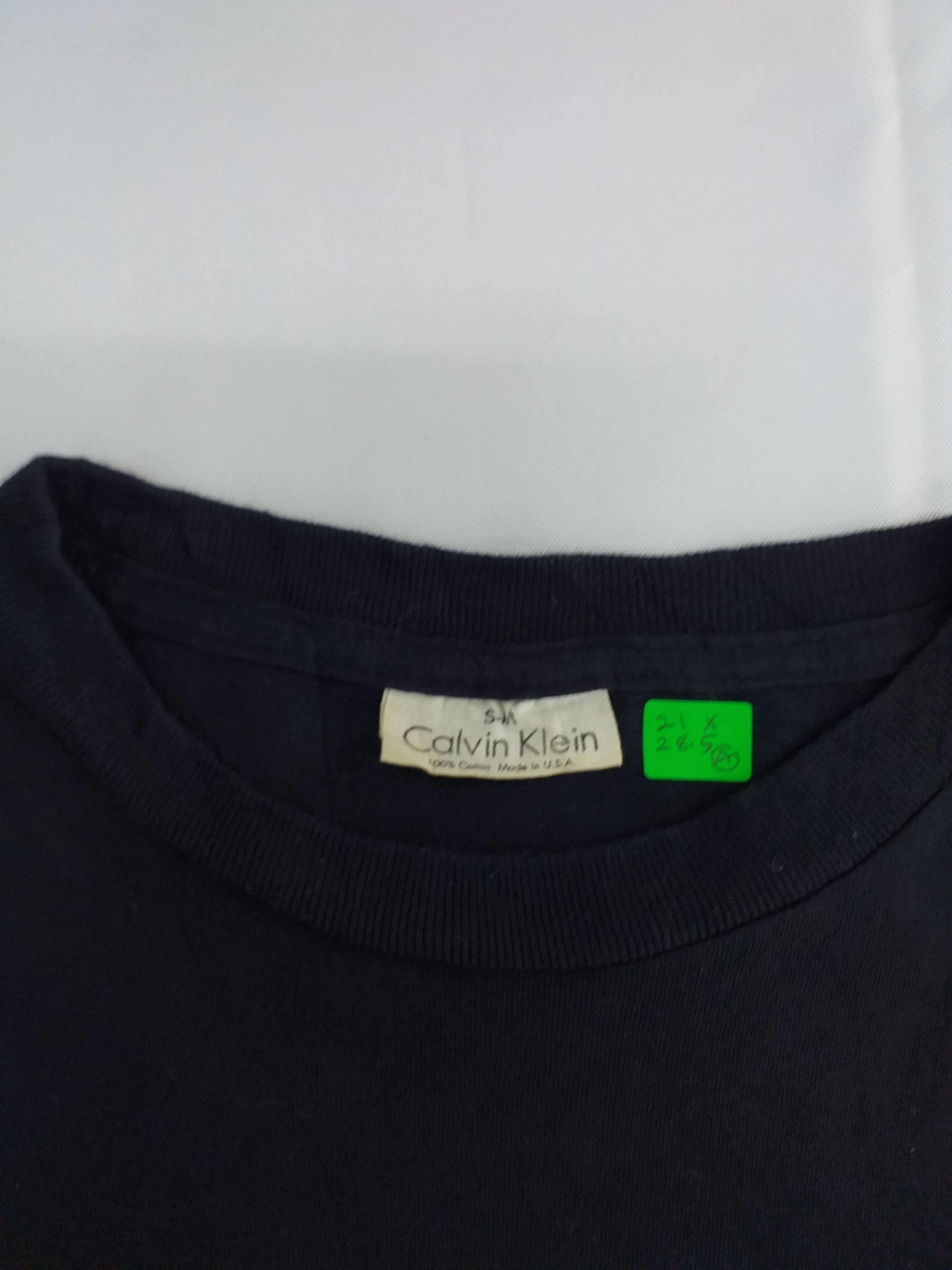 Calvin Klein 90S Vintage Calvin Klein Big Logo MADE IN USA T Shirt -A079 Size US L / EU 52-54 / 3 - 3 Thumbnail