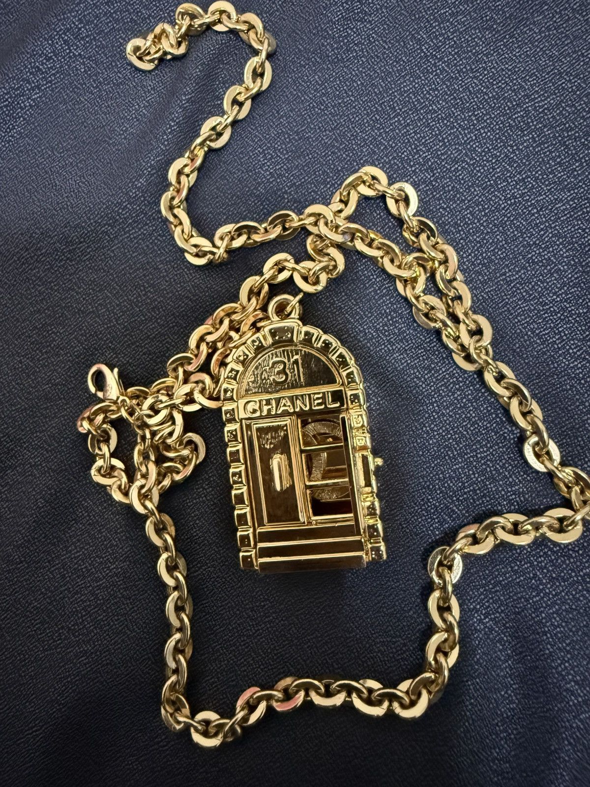 Chanel CHANEL Runway 31 Rue Cambon Door Long Necklace Gold Size ONE SIZE - 6 Thumbnail