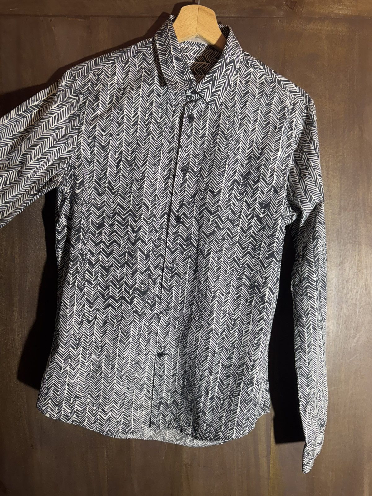 Balenciaga sample balenciaga printed shirt 38 men Size US S / EU 44-46 / 1 - 7 Thumbnail