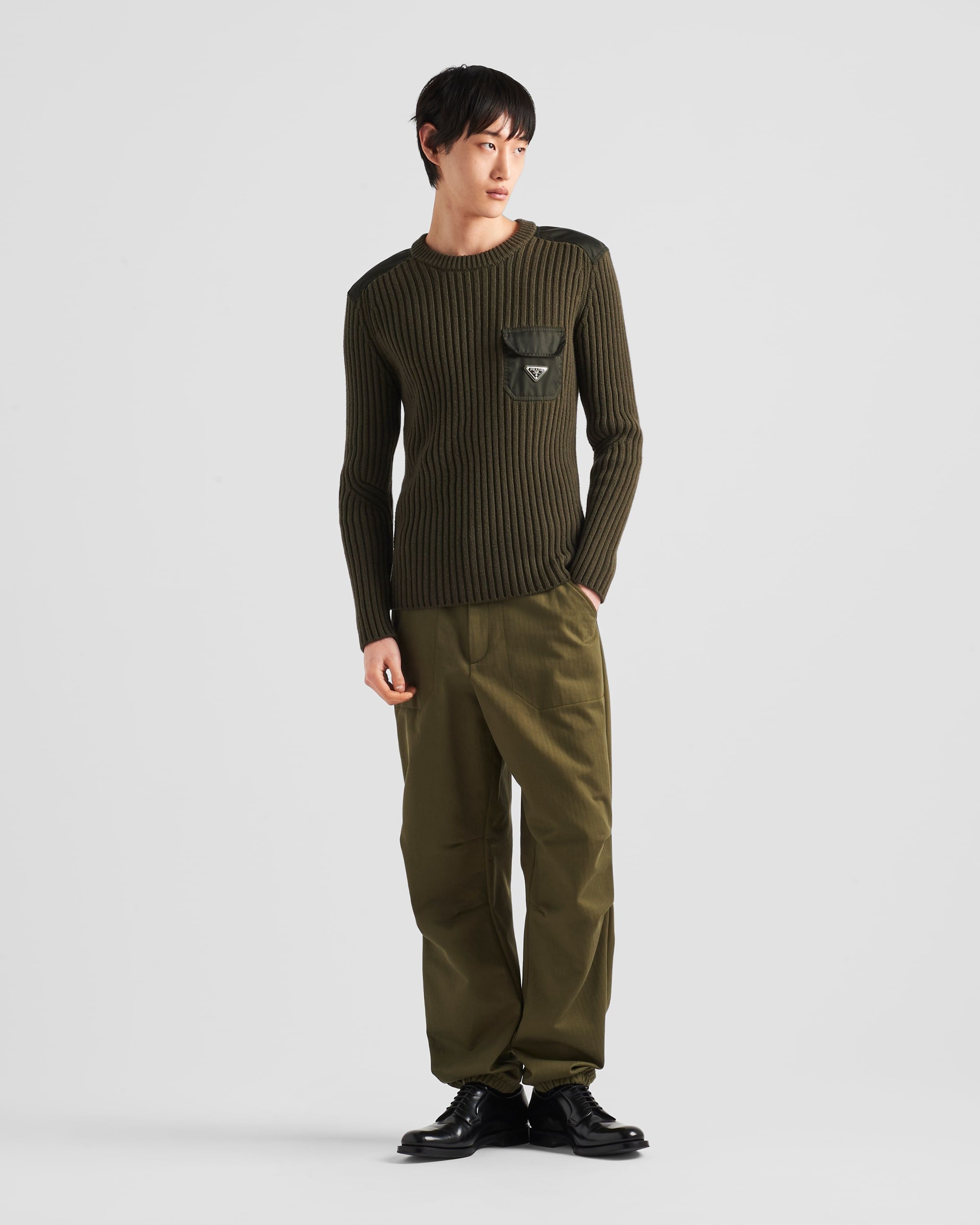 Prada o1la1rc1a0925 Wool And Cashmere Crew-Neck Sweater in Green Size US M / EU 48-50 / 2 - 2 Thumbnail