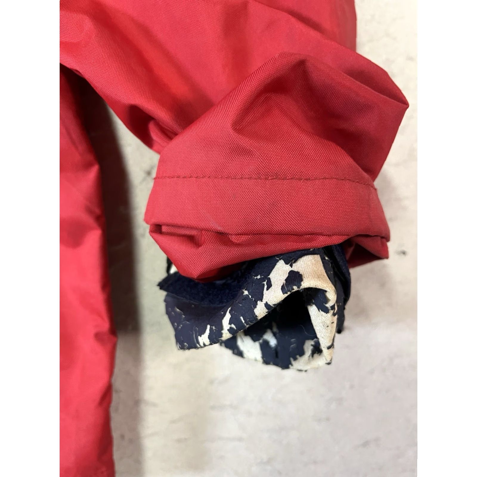 Nautica WEST MARINE 100% Nylon RED HOODED MEN'S XL Waterproof Jacket Rain Coat Men XL Red Nylon West Marine Nautical Gear Size US XL / EU 56 / 4 - 6 Thumbnail