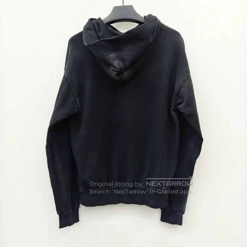 Givenchy Givenchy Distressed logo worn-out hoodie Size US XS / EU 42 / 0 - 2 Thumbnail