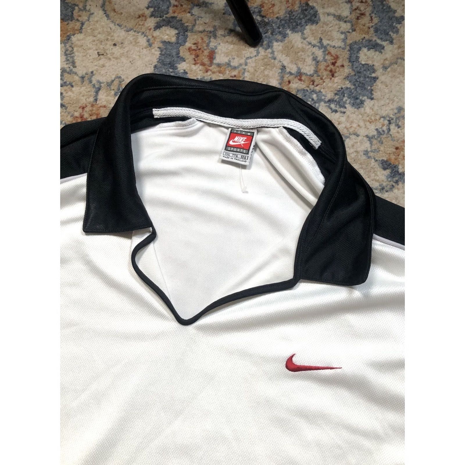 Nike VINTAGE Nike Team Sports V Neck Logo Polo Shirt Mens 2XL White Black Nike Dri-FIT Polo Size US XXL / EU 58 / 5 - 7 Thumbnail