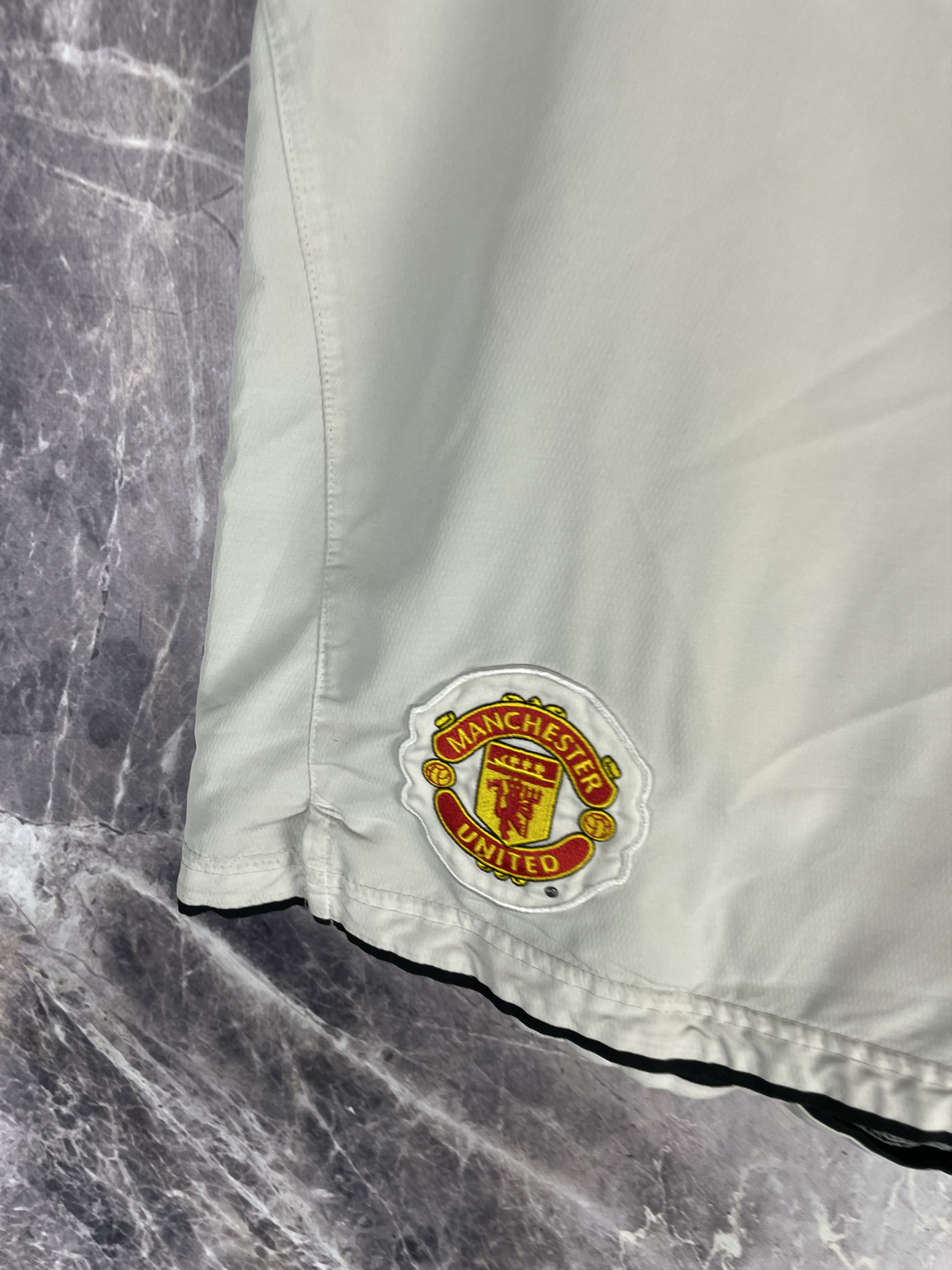Nike Nike Manchester United Vintage Shorts Y2k Size US 36 / EU 52 - 3 Thumbnail