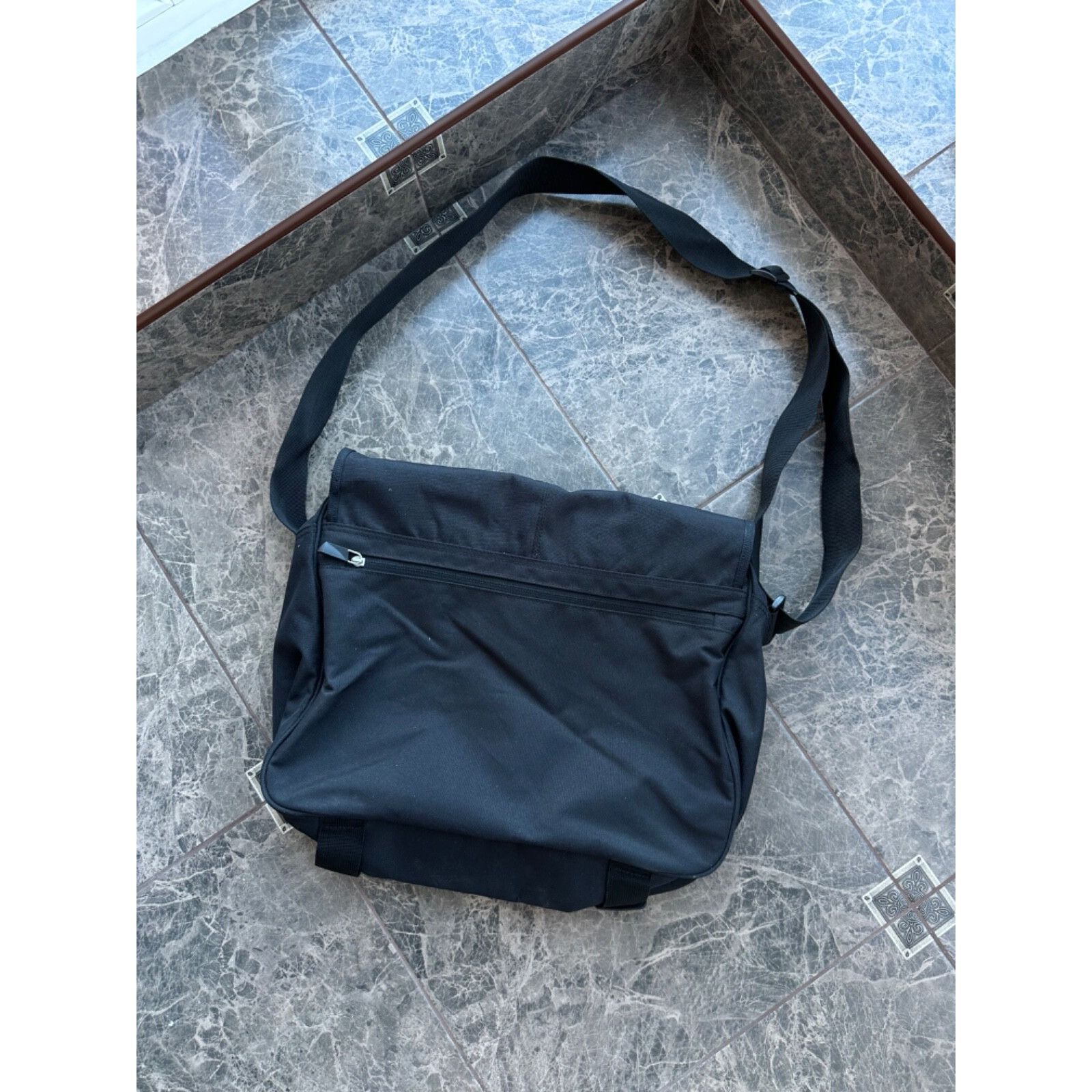 Nike VTG Nike Multi-pocket Crossbody Messenger Bag Size ONE SIZE - 4 Thumbnail