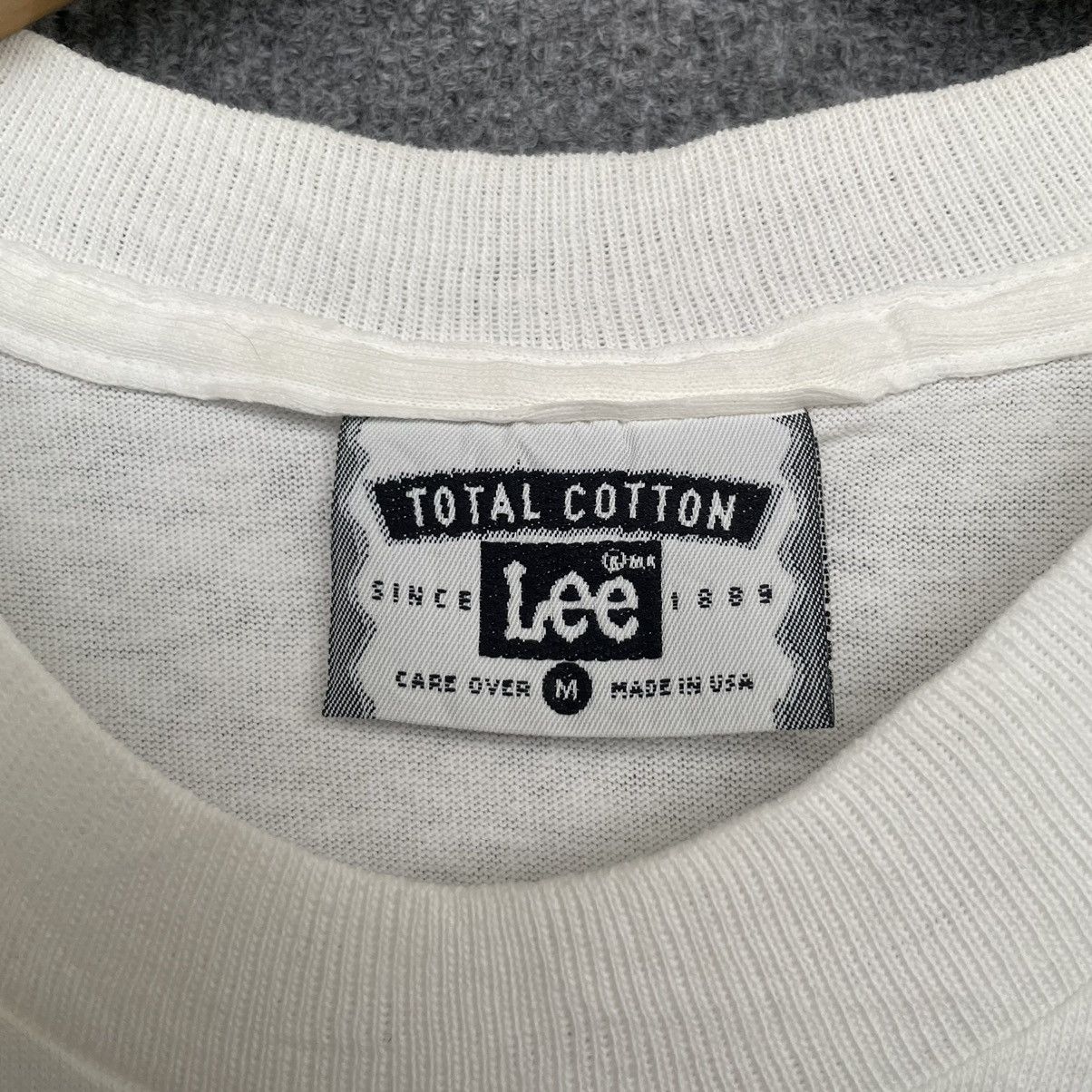 Lee × Vintage 1990s Lee OG Logo Made in USA T Shirt Size US M / EU 48-50 / 2 - 3 Thumbnail