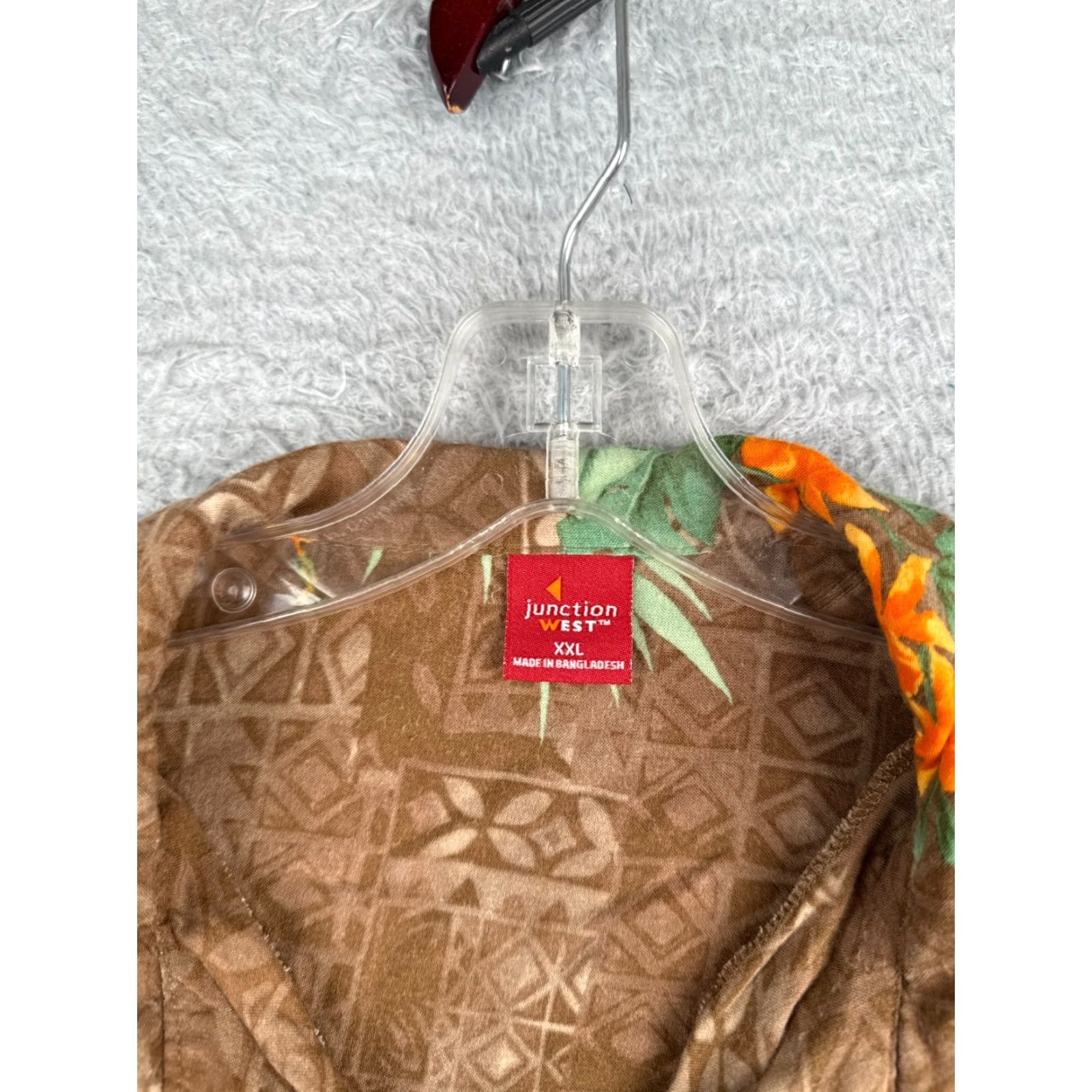 Vintage Junction West Button-Up Shirt Adults 2XL Brown Floral Tile Rayon Hawaiian Men's Size US XXL / EU 58 / 5 - 7 Thumbnail