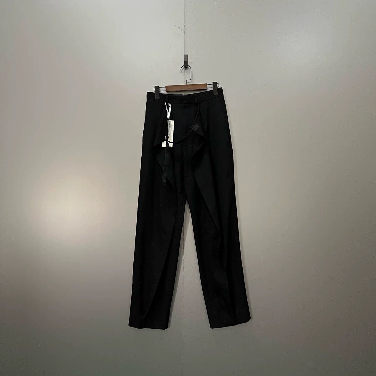 Givenchy Givenchy Black Paneled Belted Trousers Size US 28 / EU 44 - 1 Thumbnail