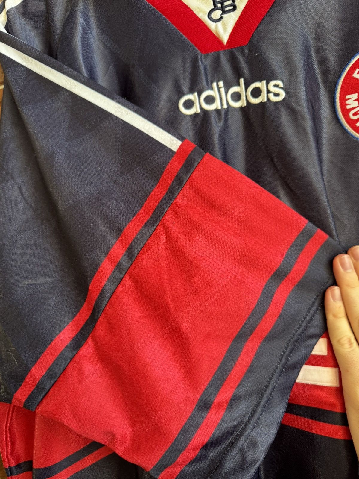 Vintage Rare Vintage 90s Adidas FC Bayern Munich Jersey XL 1997/1998 Size US XXL / EU 58 / 5 - 7 Thumbnail